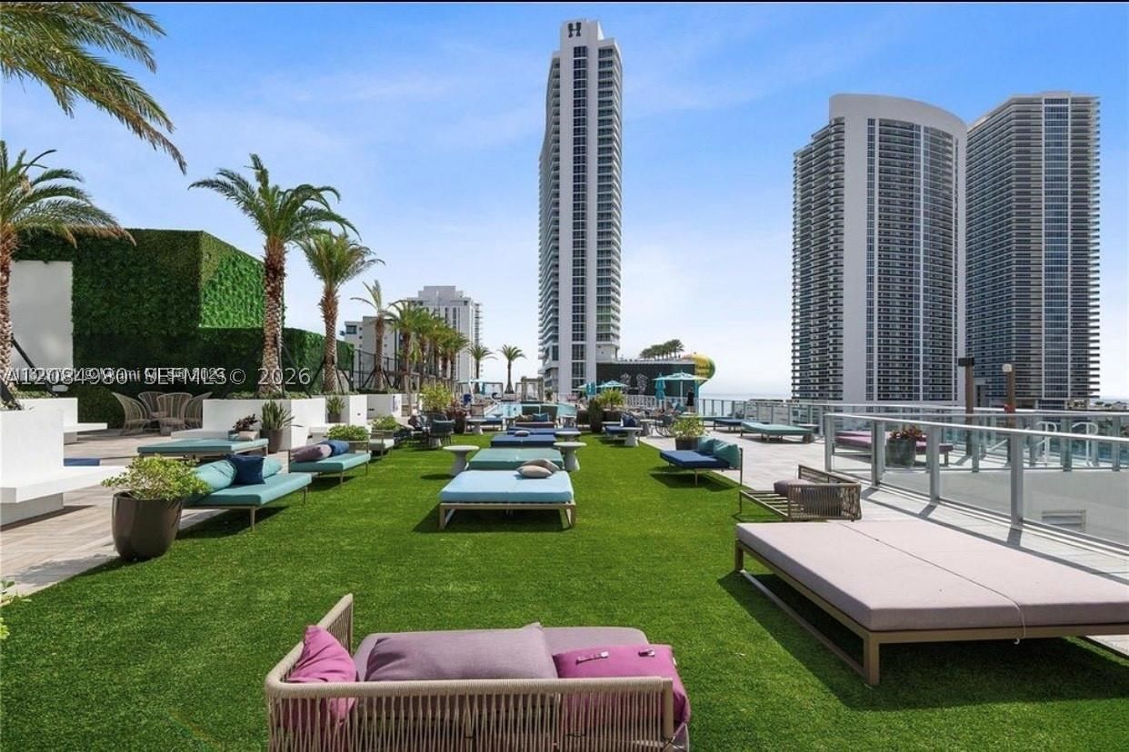 Real estate property located at 4010 Ocean Dr R3302, Broward, 4010 South Ocean Condo, Hollywood, FL