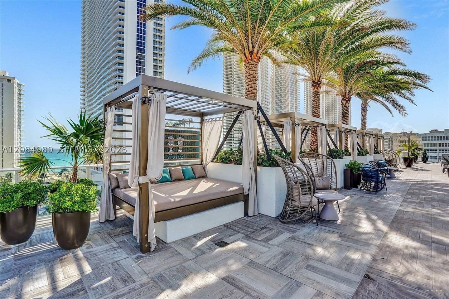 Real estate property located at 4010 Ocean Dr R3302, Broward, 4010 South Ocean Condo, Hollywood, FL