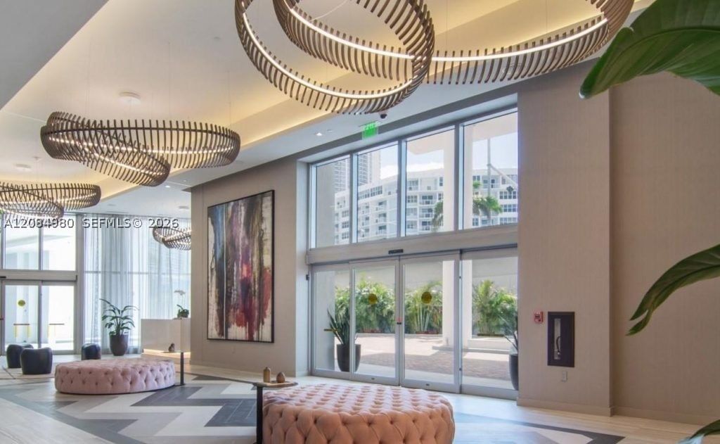 Real estate property located at 4010 Ocean Dr R3302, Broward, 4010 South Ocean Condo, Hollywood, FL