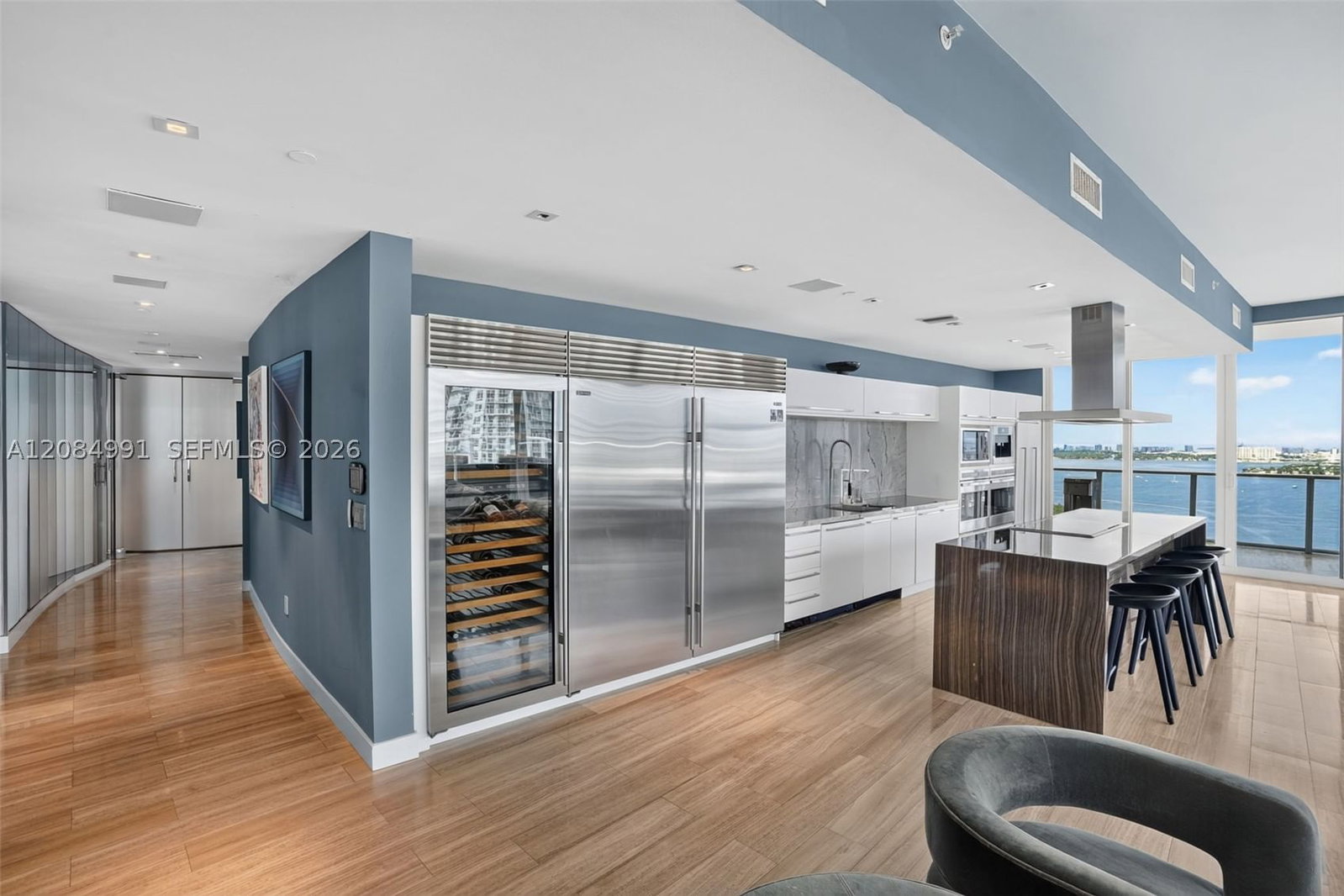 Real estate property located at 2020 Bayshore Dr #3708, Miami-dade, Paramount Bay Condo, Miami, FL