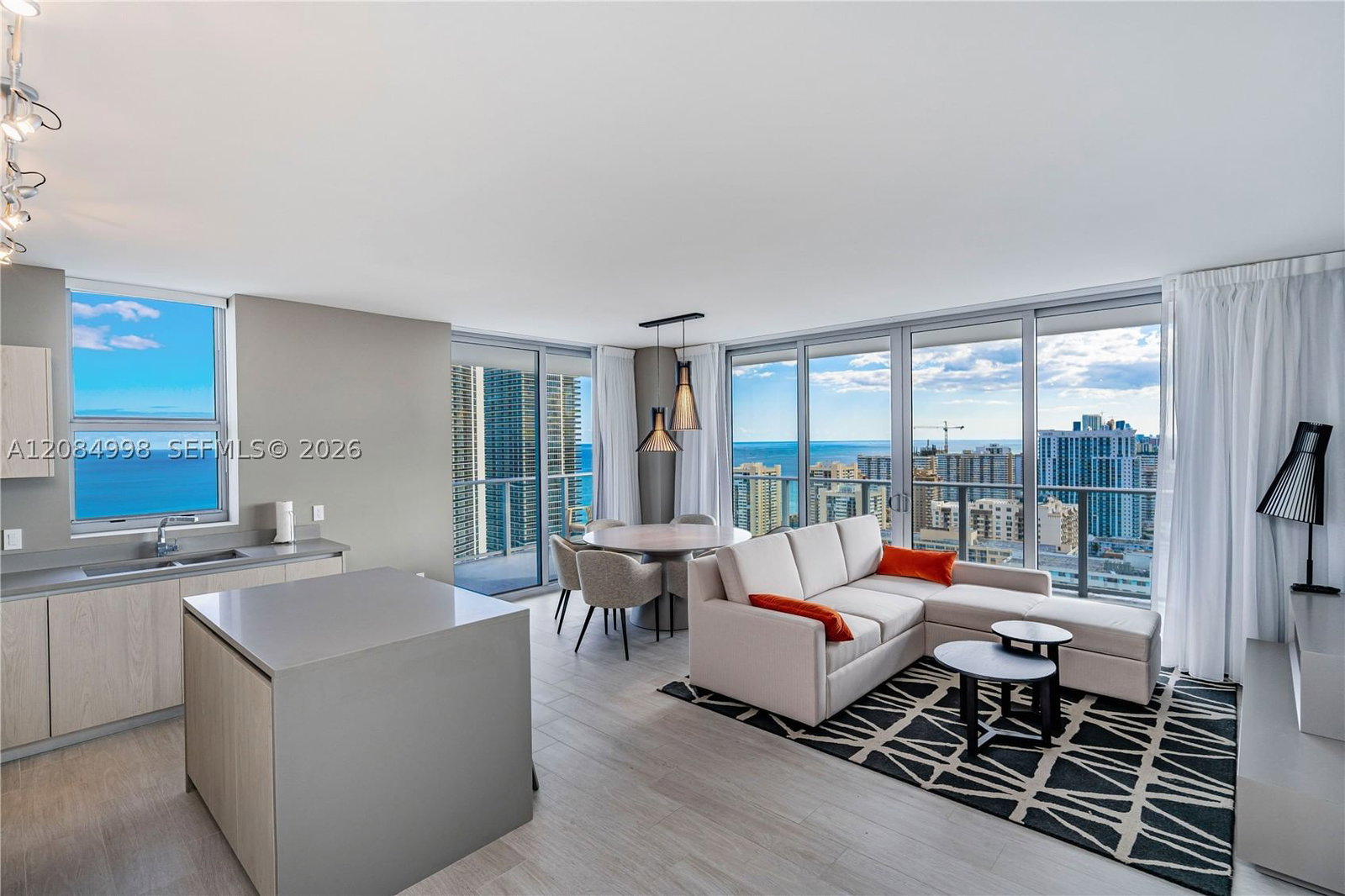 Real estate property located at 4010 Ocean Dr R1609, Broward, 4010 South Ocean Condo, Hollywood, FL