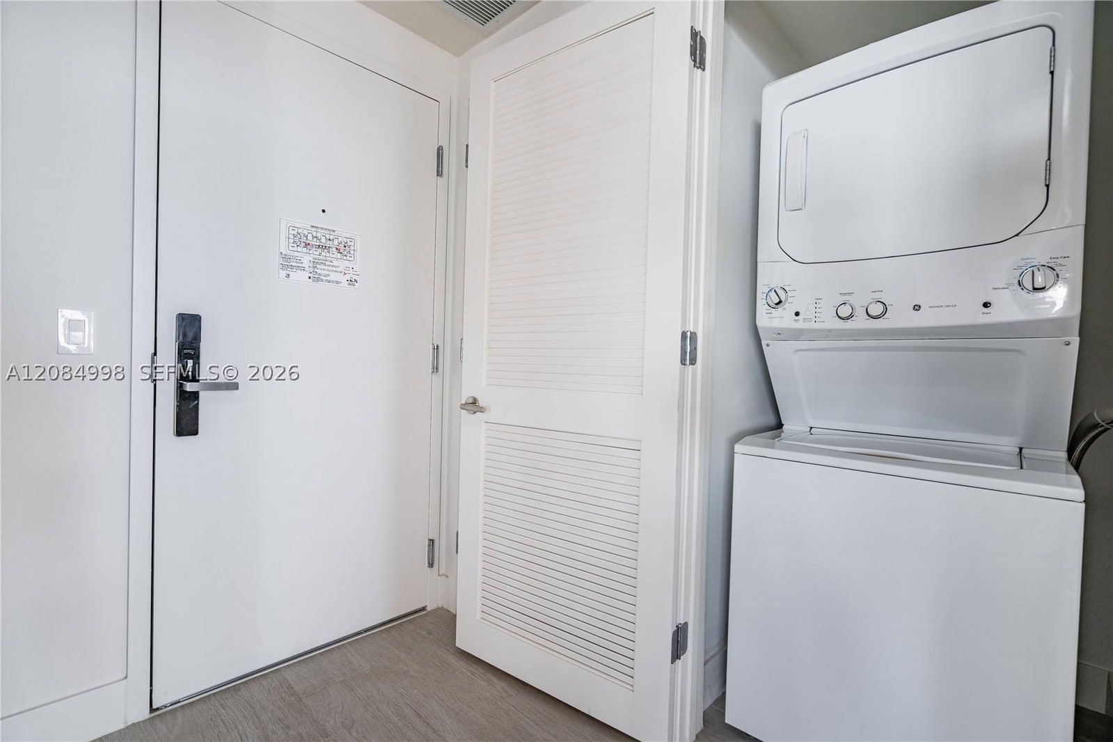 Real estate property located at 4010 Ocean Dr R1609, Broward, 4010 South Ocean Condo, Hollywood, FL