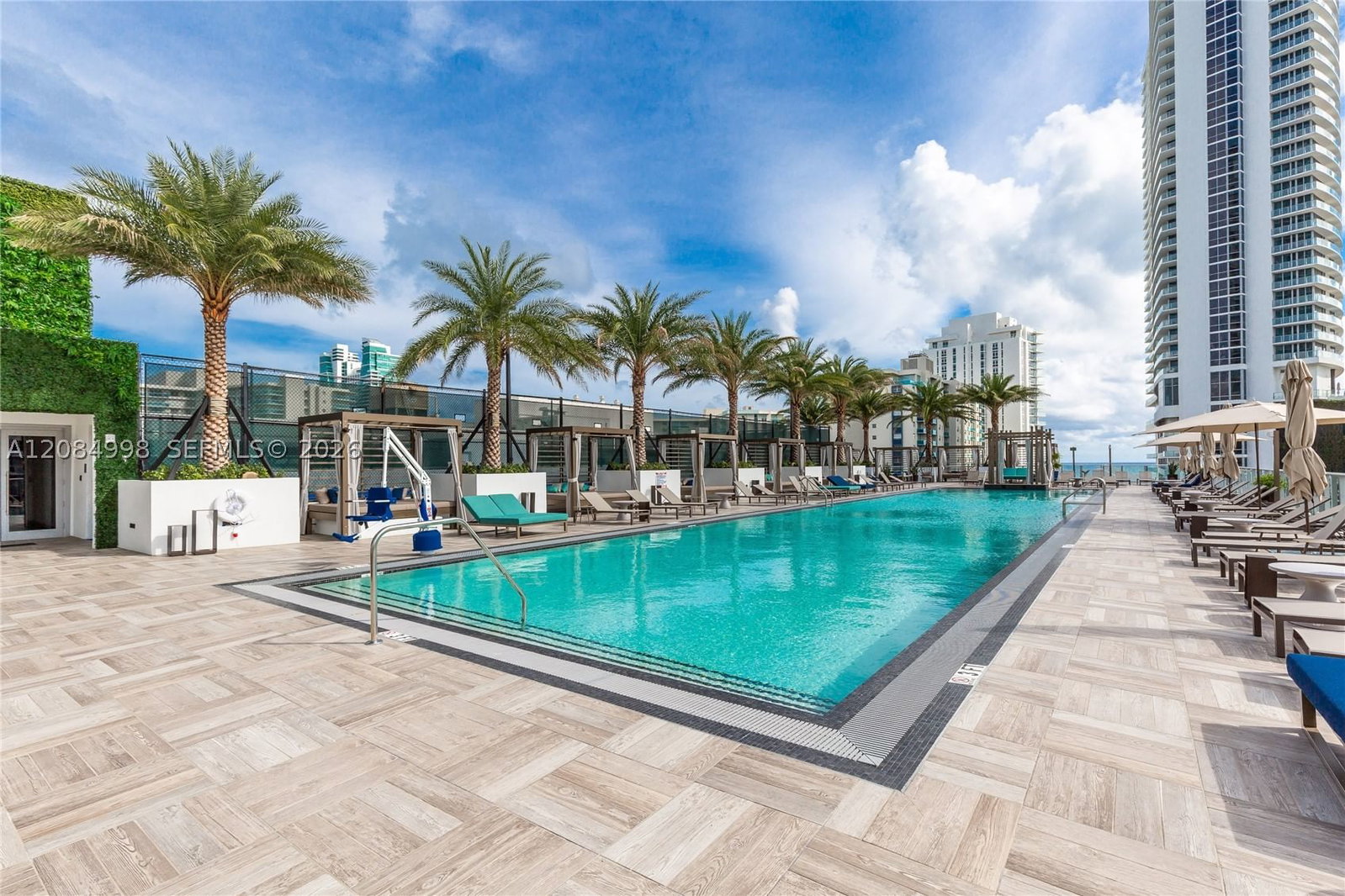 Real estate property located at 4010 Ocean Dr R1609, Broward, 4010 South Ocean Condo, Hollywood, FL