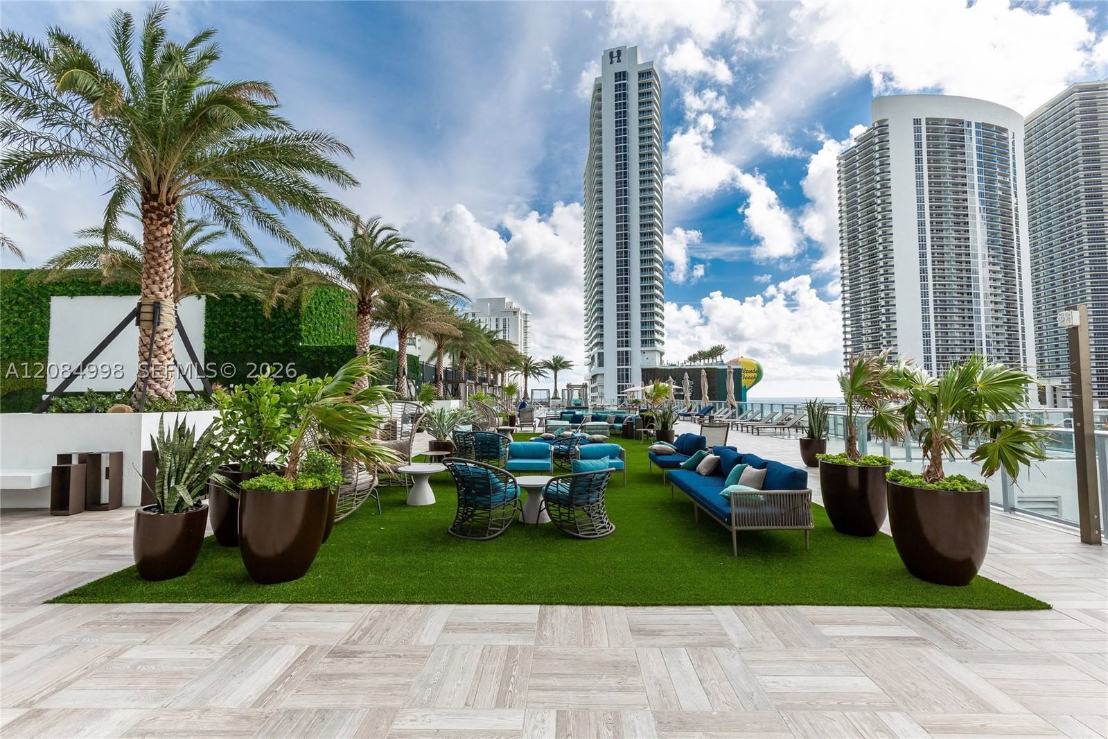 Real estate property located at 4010 Ocean Dr R1609, Broward, 4010 South Ocean Condo, Hollywood, FL