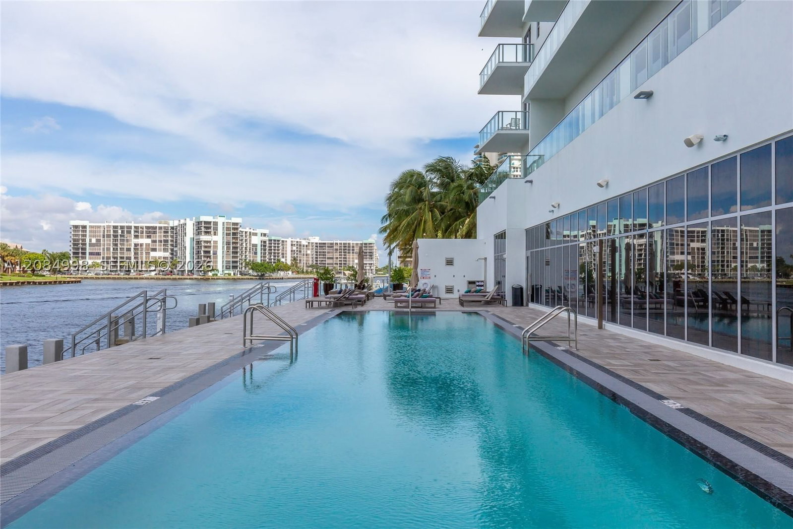 Real estate property located at 4010 Ocean Dr R1609, Broward, 4010 South Ocean Condo, Hollywood, FL
