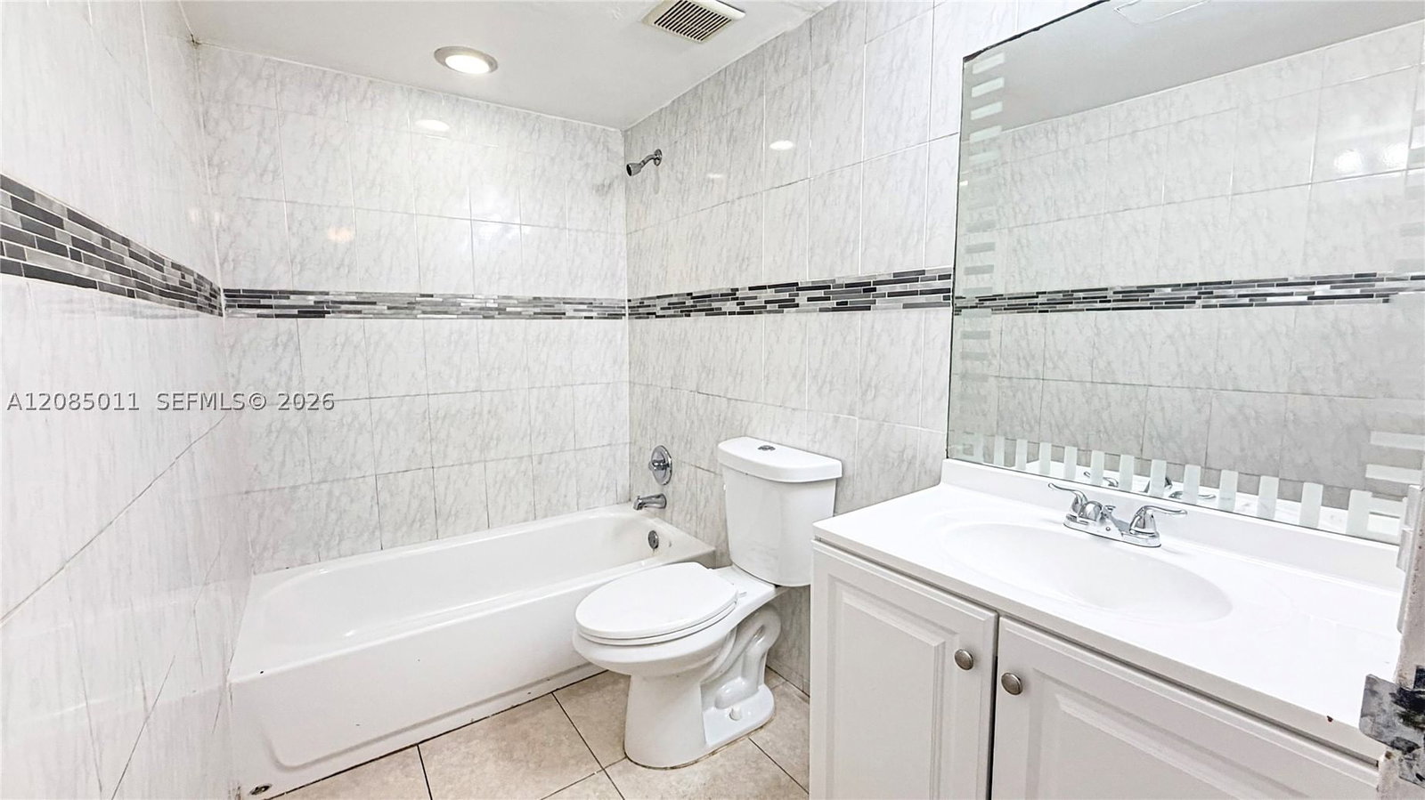 Real estate property located at 5100 41st St #115, Broward, Condado Real Condo, Pembroke Park, FL