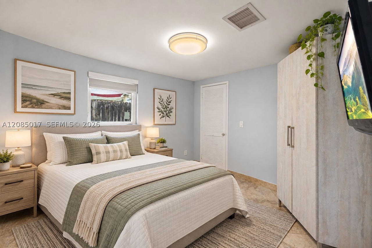 Real estate property located at 918 4th St, Broward, Gulfstream Estates, Hallandale Beach, FL