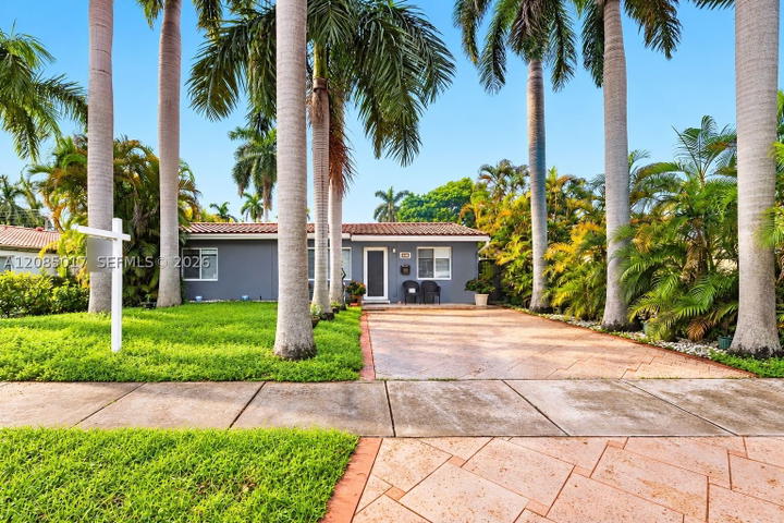 Real estate property located at 918 4th St, Broward, Gulfstream Estates, Hallandale Beach, FL