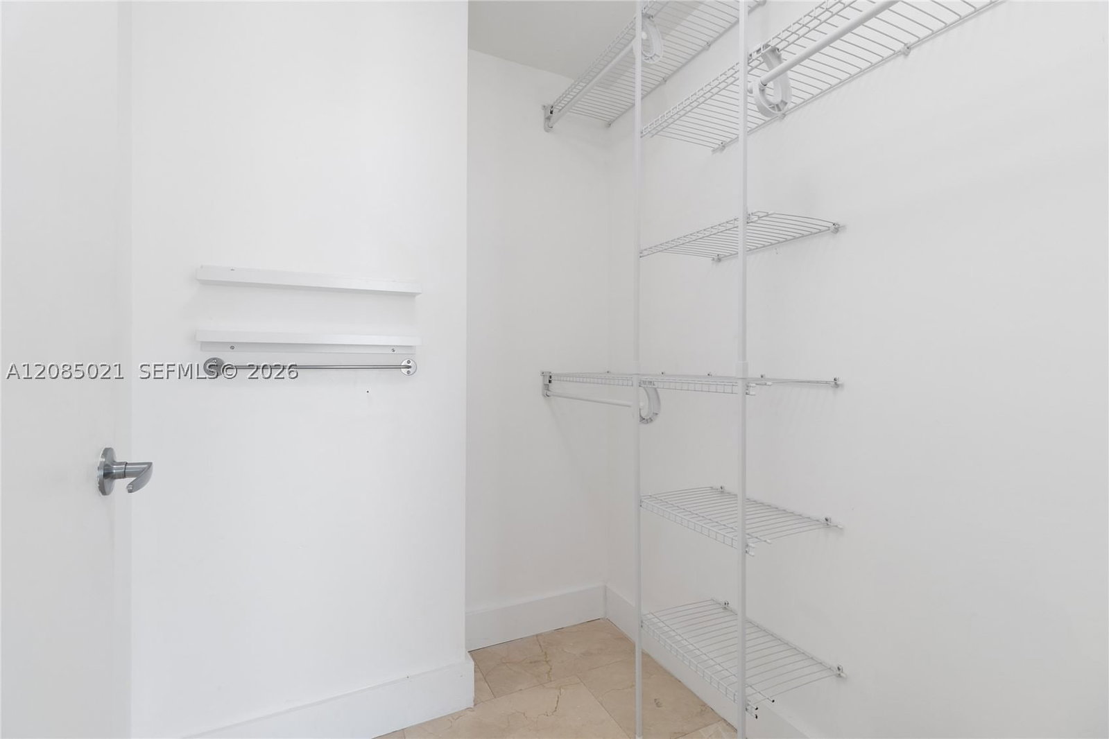 Real estate property located at 1040 Biscayne Blvd #1806, Miami-dade, Ten Museum Pk Residential, Miami, FL