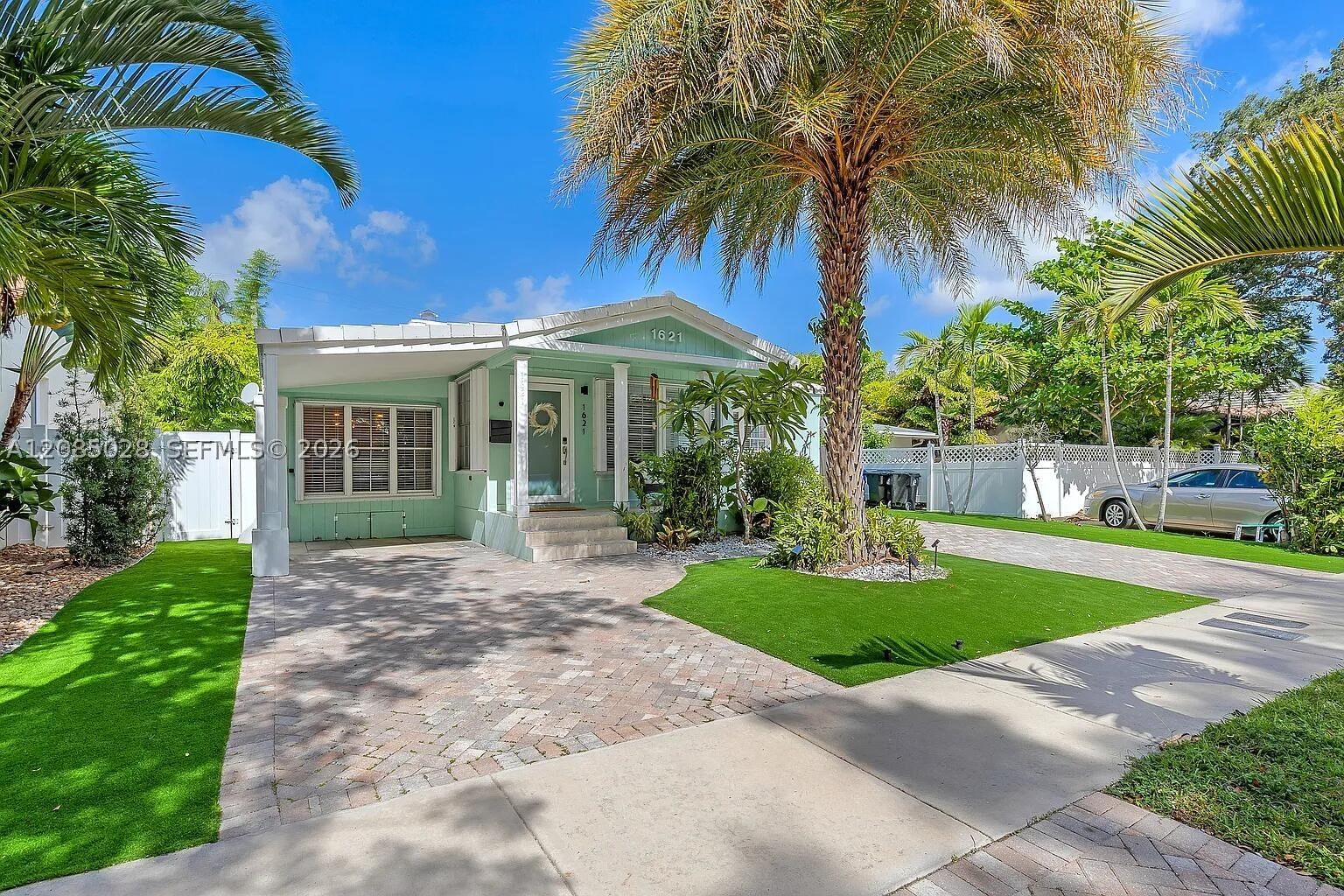 Real estate property located at 1621 3rd Ct, Broward, Victoria Park Corr Amen Pl, Fort Lauderdale, FL
