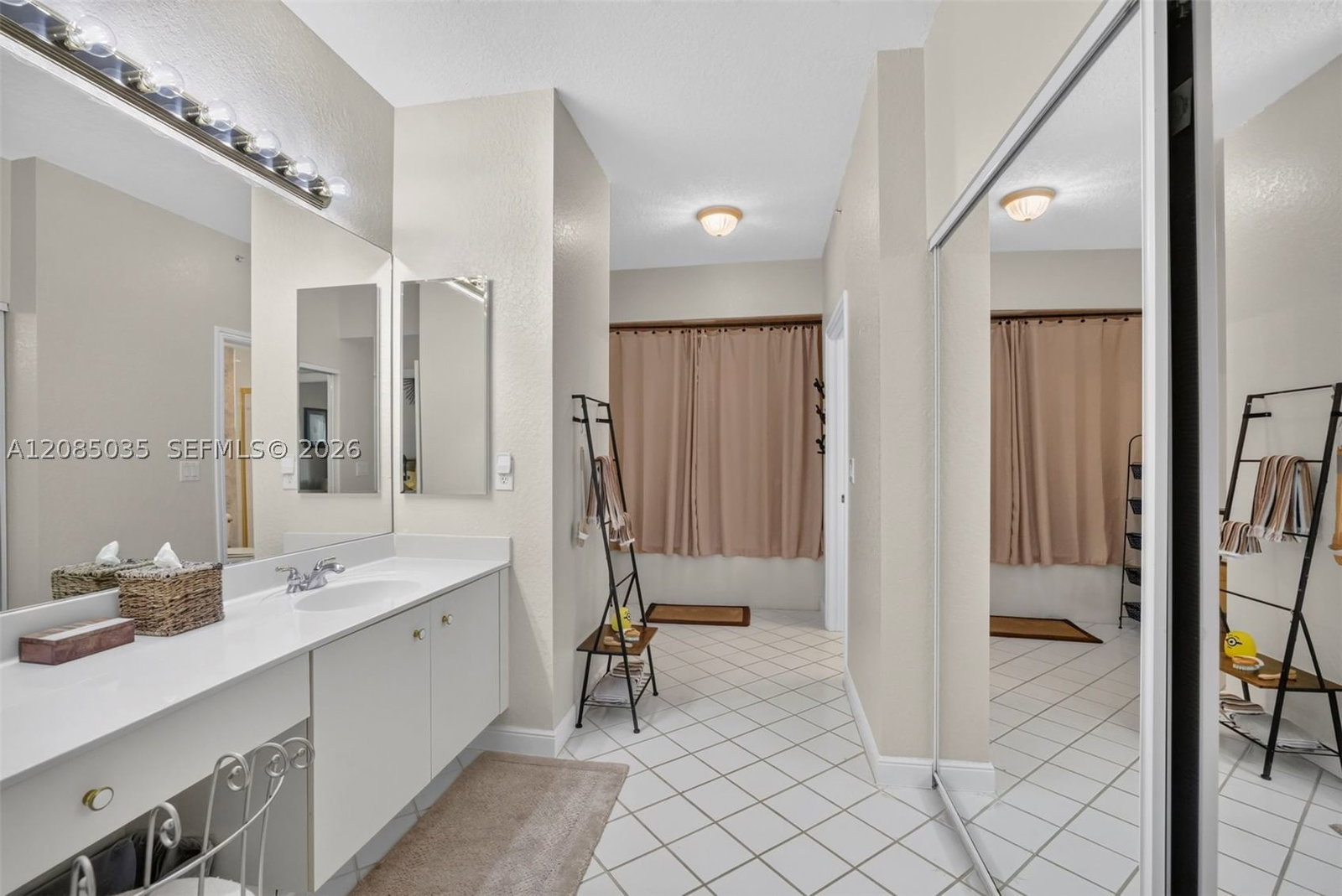 Real estate property located at 7727 Southampton Ter #310, Broward, Southampton Condominium F, Tamarac, FL