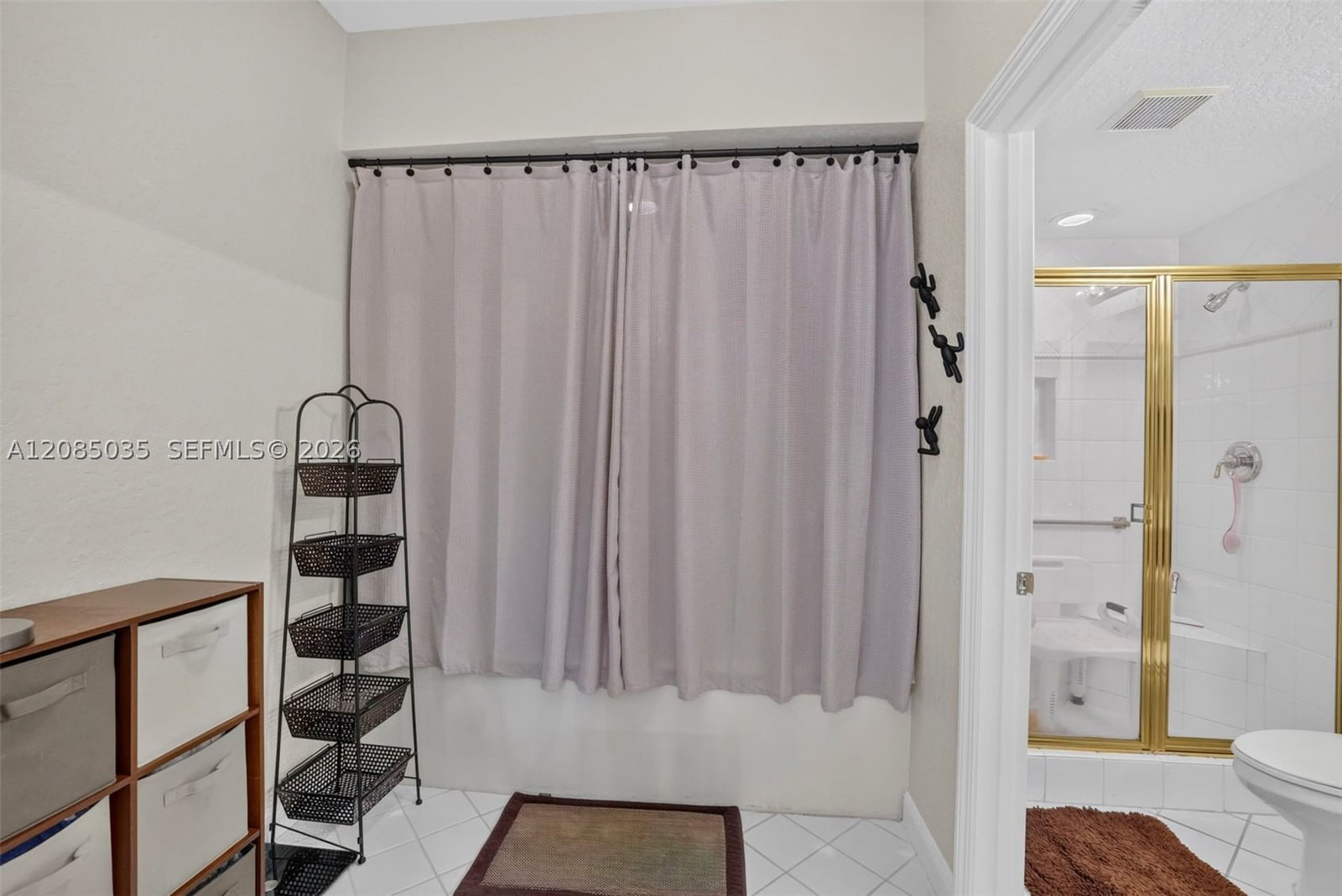 Real estate property located at 7727 Southampton Ter #310, Broward, Southampton Condominium F, Tamarac, FL