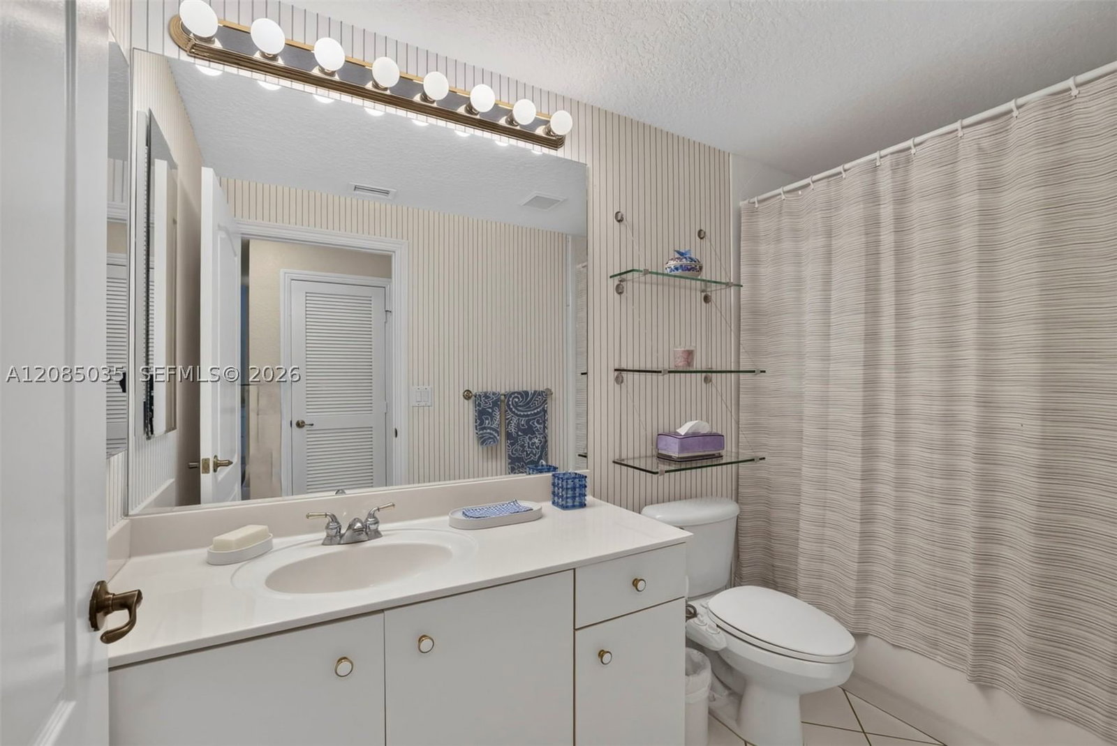 Real estate property located at 7727 Southampton Ter #310, Broward, Southampton Condominium F, Tamarac, FL