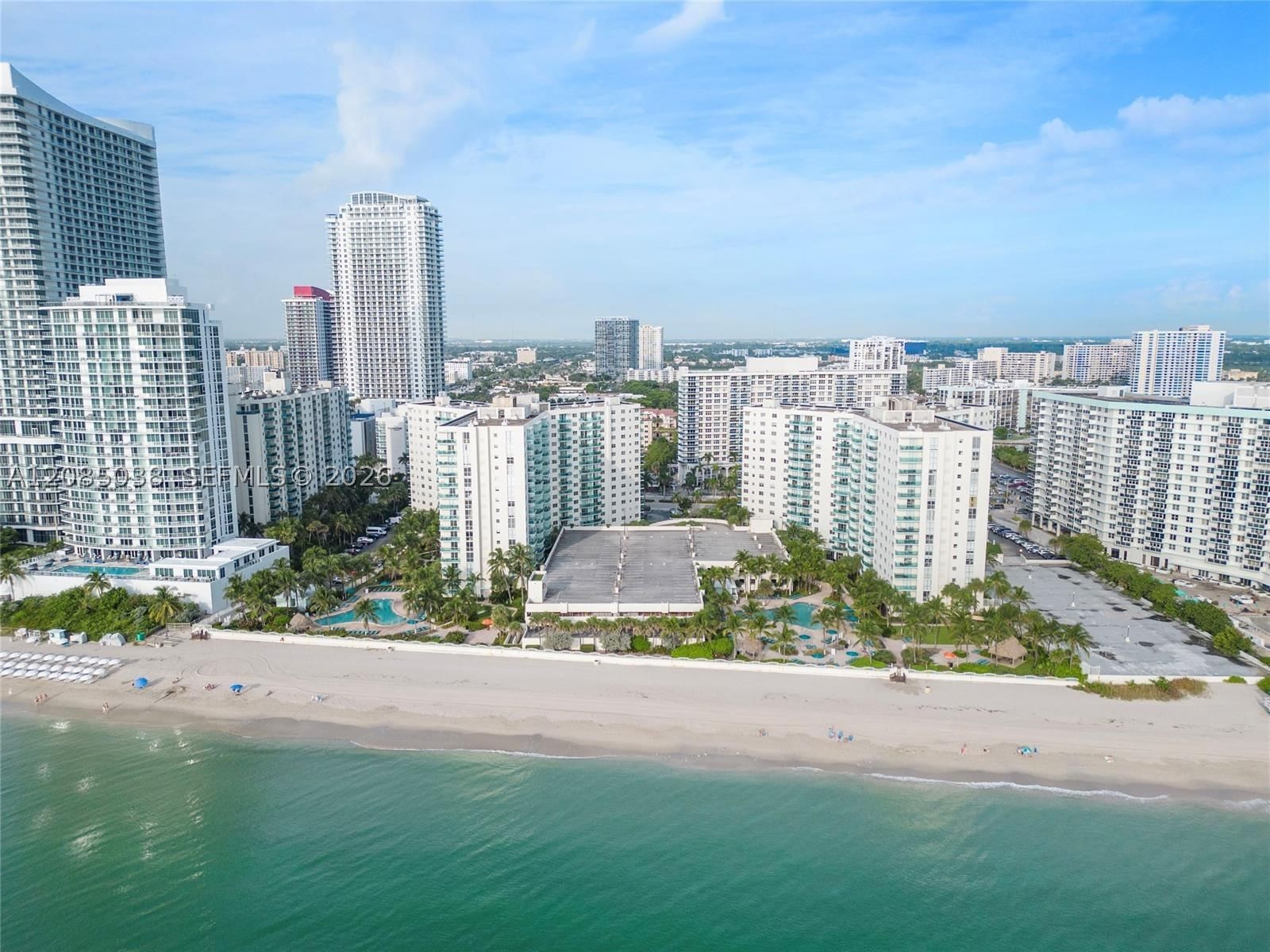 Real estate property located at 3901 Ocean Dr #11L, Broward, Tides On Hollywood Beach, Hollywood, FL