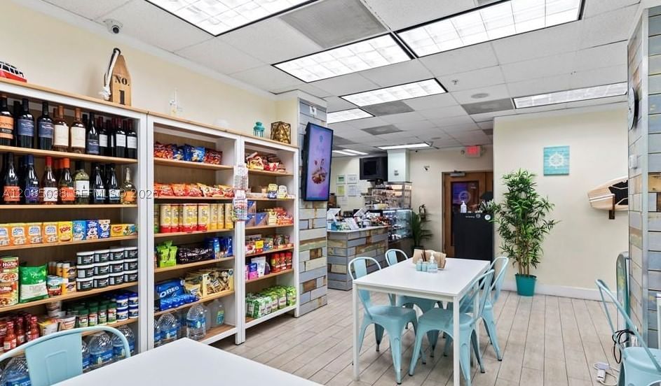 Real estate property located at 3901 Ocean Dr #11L, Broward, Tides On Hollywood Beach, Hollywood, FL