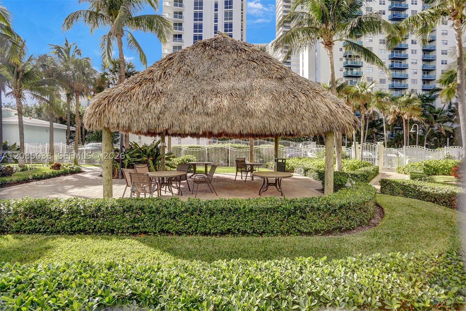 Real estate property located at 3901 Ocean Dr #11L, Broward, Tides On Hollywood Beach, Hollywood, FL