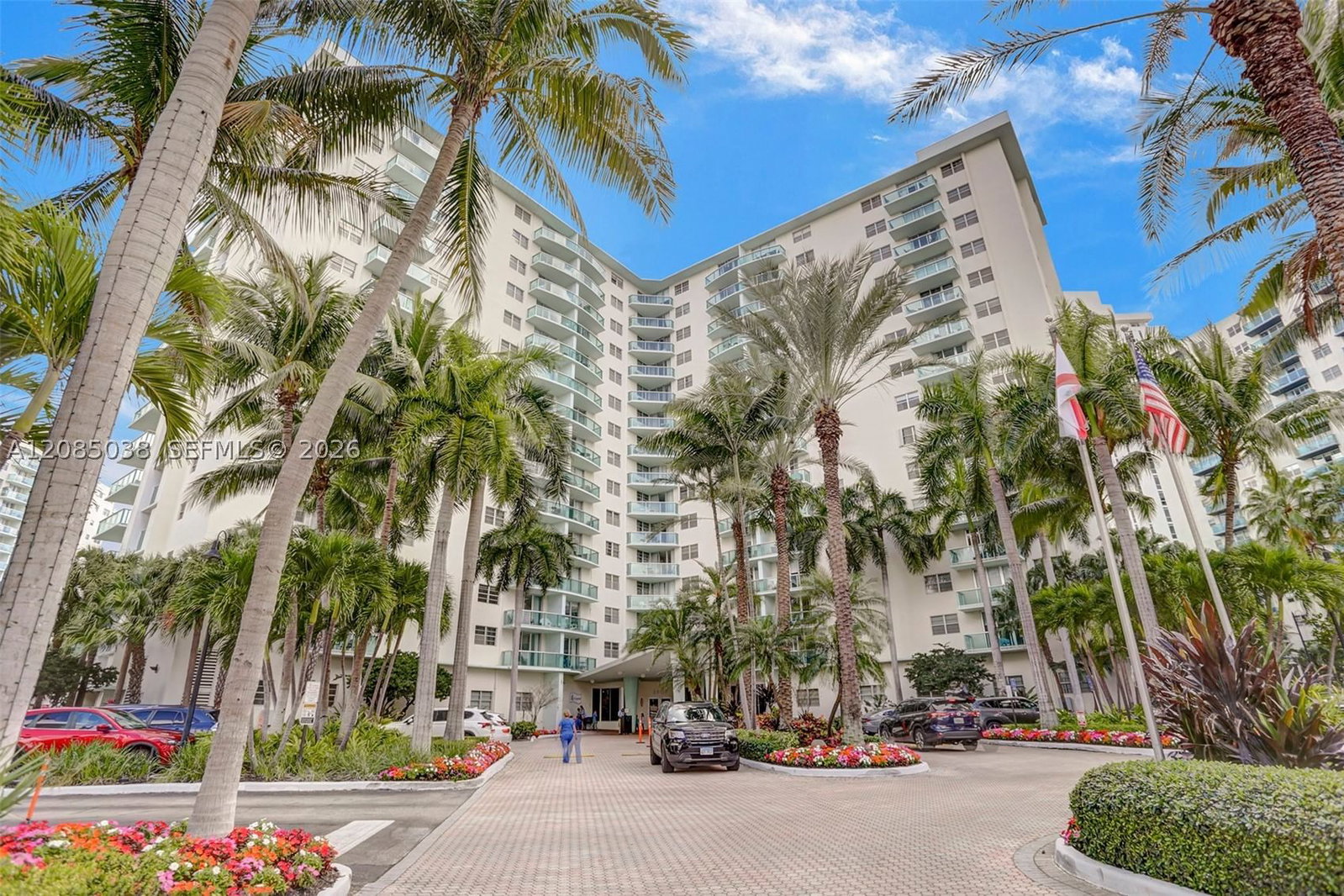 Real estate property located at 3901 Ocean Dr #11L, Broward, Tides On Hollywood Beach, Hollywood, FL