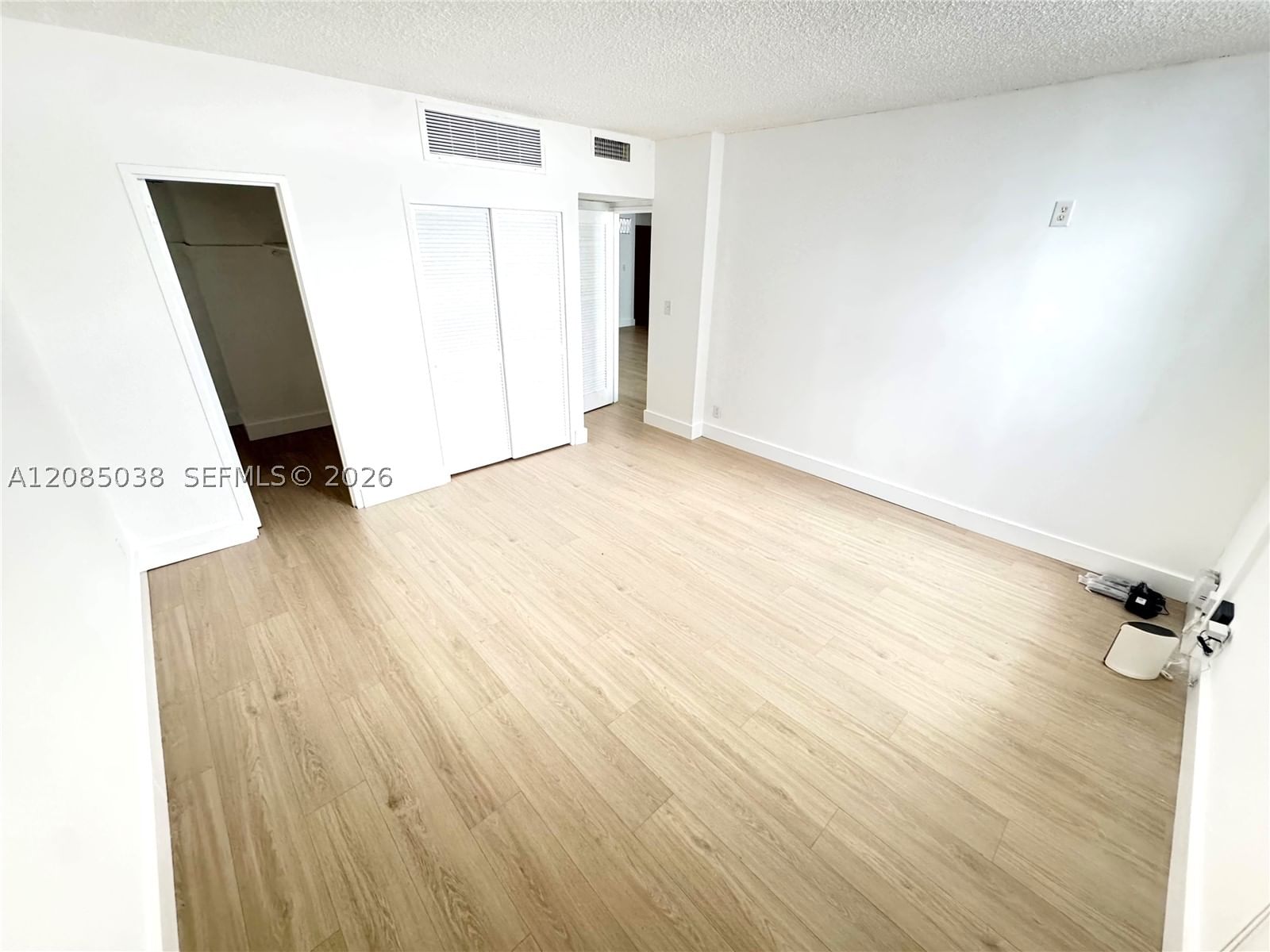 Real estate property located at 3901 Ocean Dr #11L, Broward, Tides On Hollywood Beach, Hollywood, FL