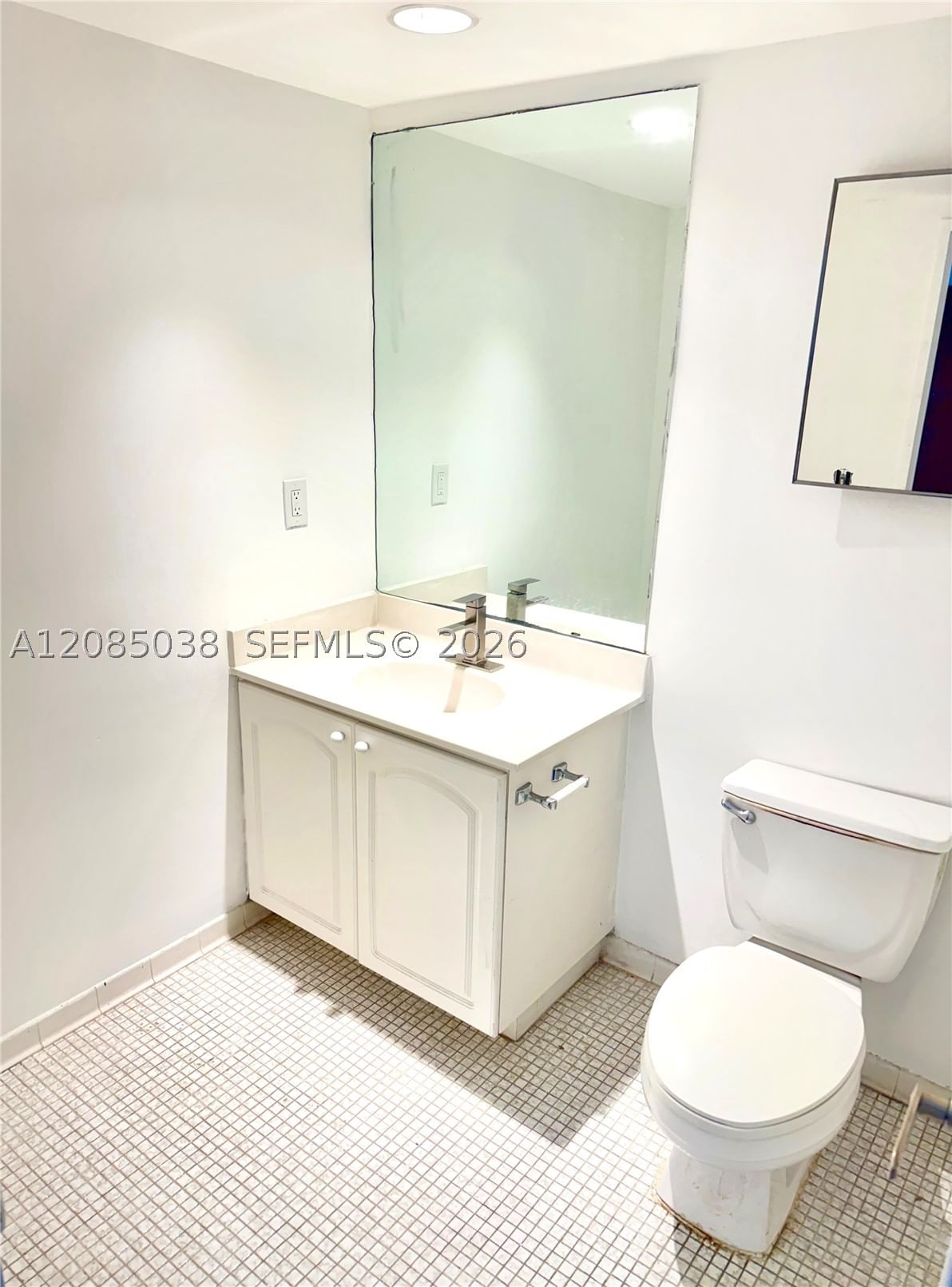 Real estate property located at 3901 Ocean Dr #11L, Broward, Tides On Hollywood Beach, Hollywood, FL