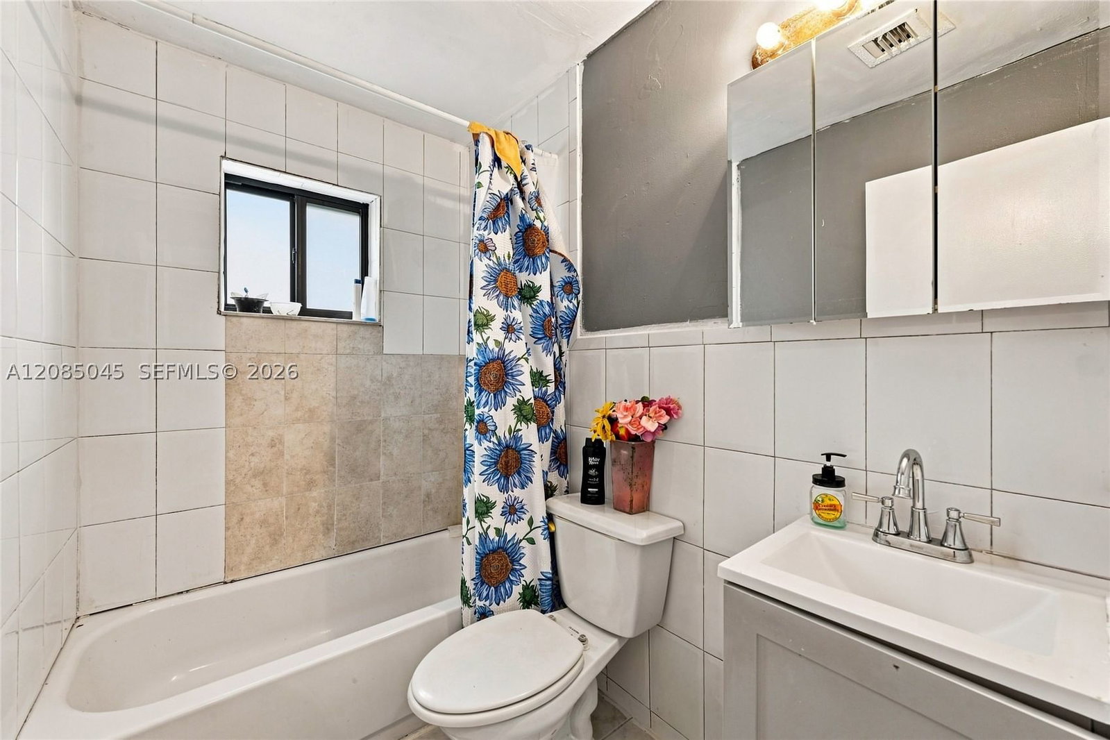 Real estate property located at 2622 24th Ct, Broward, Northwest Lauderdale 2 Ad, Fort Lauderdale, FL