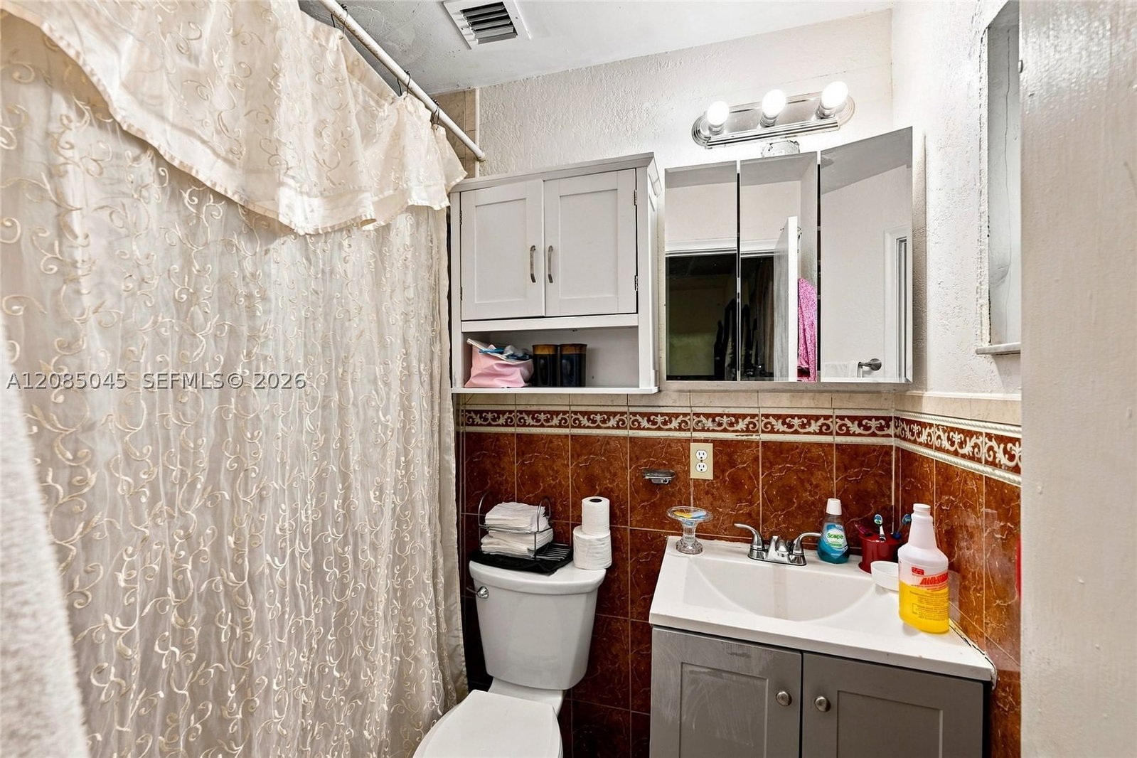 Real estate property located at 2622 24th Ct, Broward, Northwest Lauderdale 2 Ad, Fort Lauderdale, FL