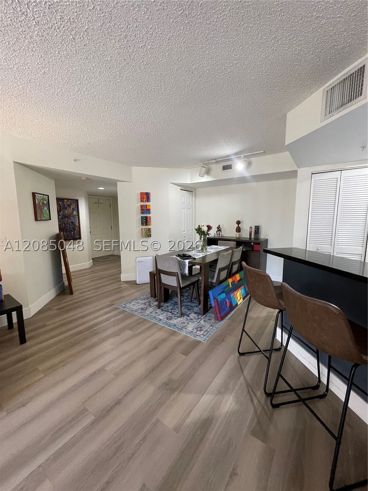 Real estate property located at 2009 10th Ave #303, Broward, Village East Condo, Fort Lauderdale, FL