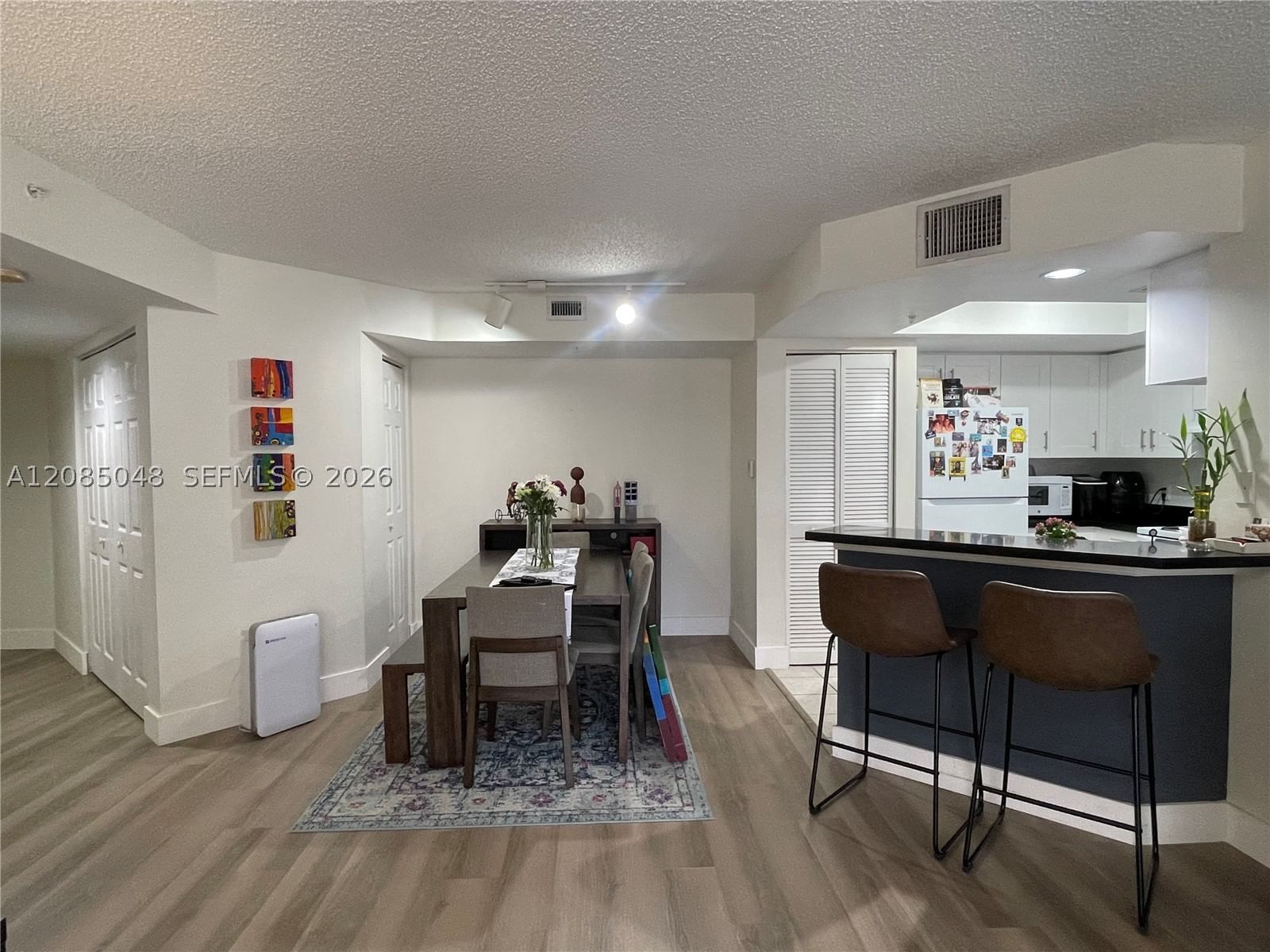 Real estate property located at 2009 10th Ave #303, Broward, Village East Condo, Fort Lauderdale, FL