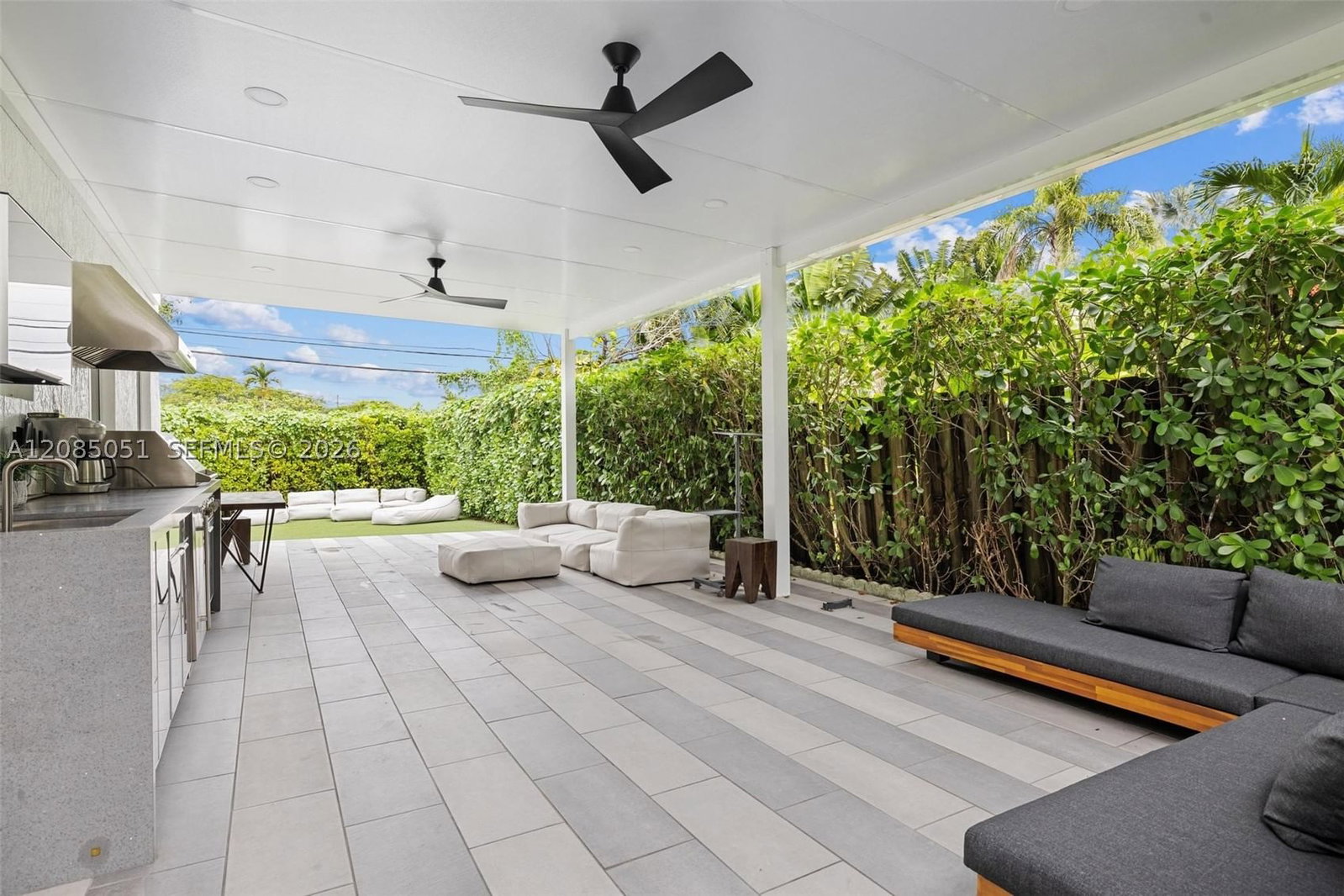 Real estate property located at 2615 213th St, Miami-dade, Biltmore Pk, Miami, FL