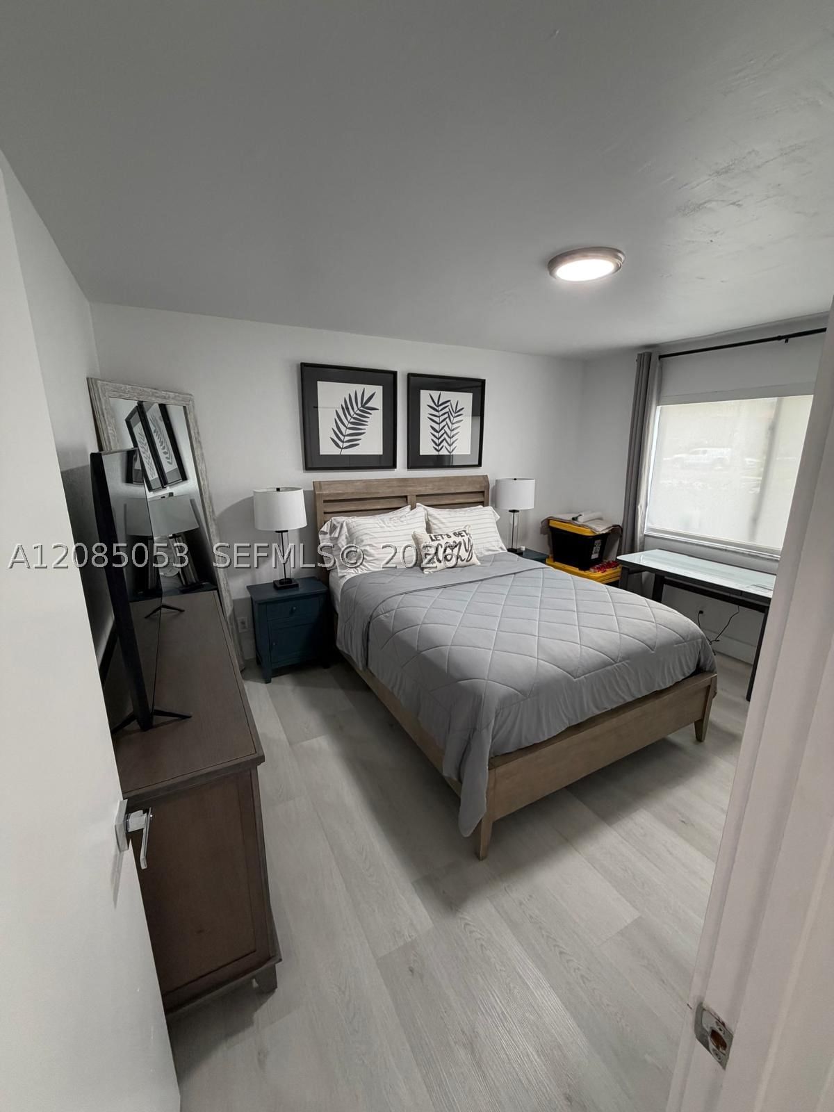 Real estate property located at 331 Lakeview Dr #101, Broward, Racquet Club Apts At Bona, Weston, FL