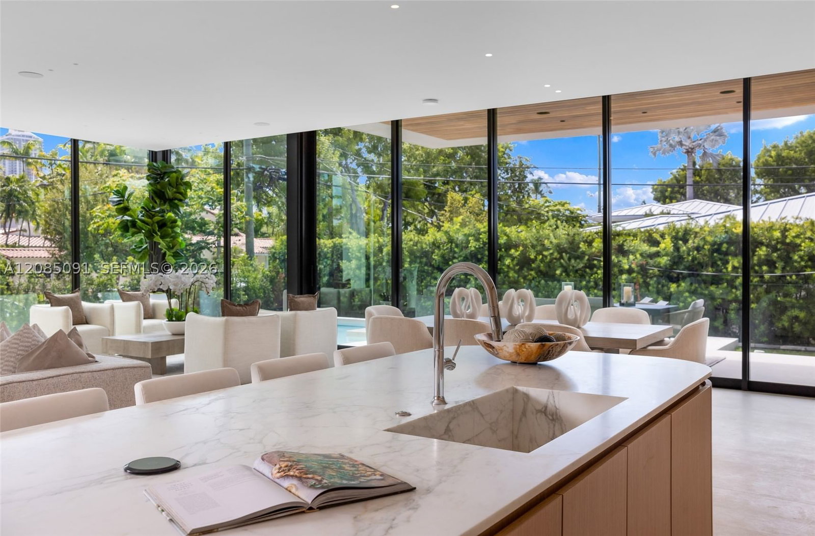 Real estate property located at 4940 Cherokee Ave, Miami-dade, Lake View Heights Sub, Miami Beach, FL