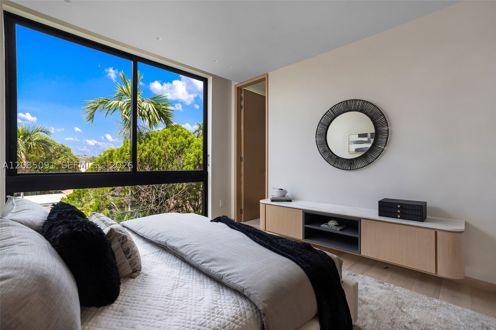 Real estate property located at 4940 Cherokee Ave, Miami-dade, Lake View Heights Sub, Miami Beach, FL
