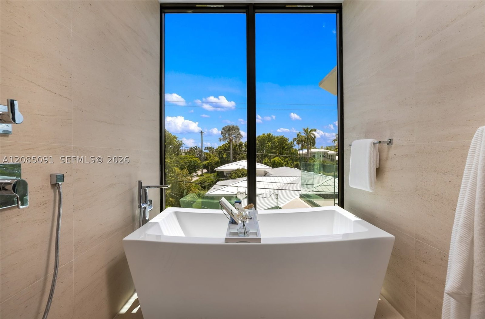Real estate property located at 4940 Cherokee Ave, Miami-dade, Lake View Heights Sub, Miami Beach, FL