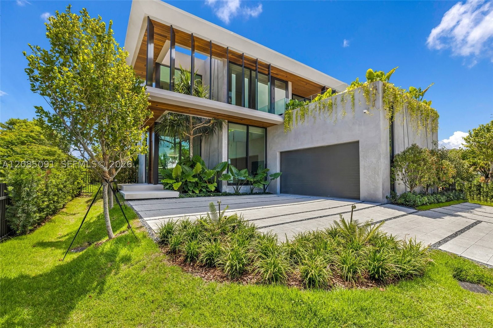 Real estate property located at 4940 Cherokee Ave, Miami-dade, Lake View Heights Sub, Miami Beach, FL