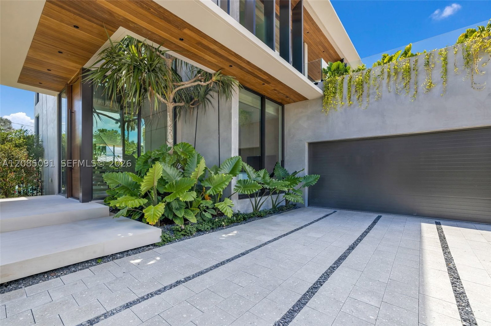 Real estate property located at 4940 Cherokee Ave, Miami-dade, Lake View Heights Sub, Miami Beach, FL