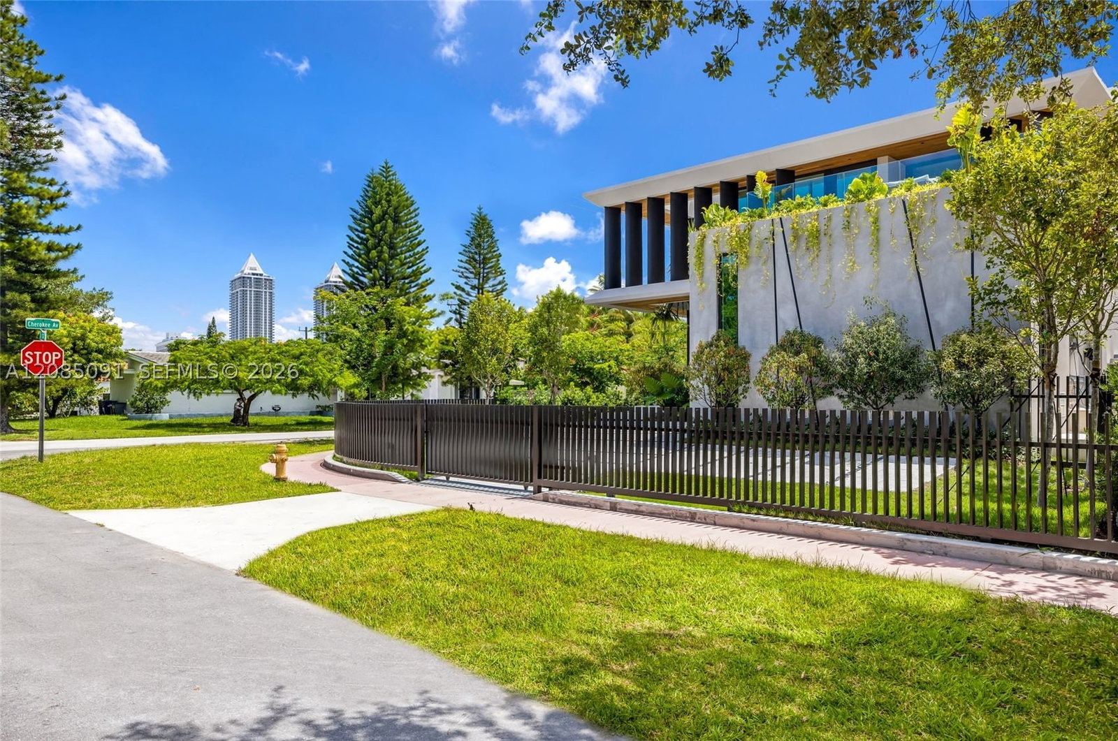Real estate property located at 4940 Cherokee Ave, Miami-dade, Lake View Heights Sub, Miami Beach, FL