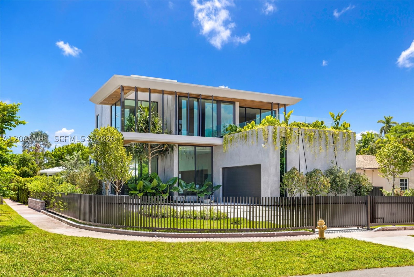 Real estate property located at 4940 Cherokee Ave, Miami-dade, Lake View Heights Sub, Miami Beach, FL