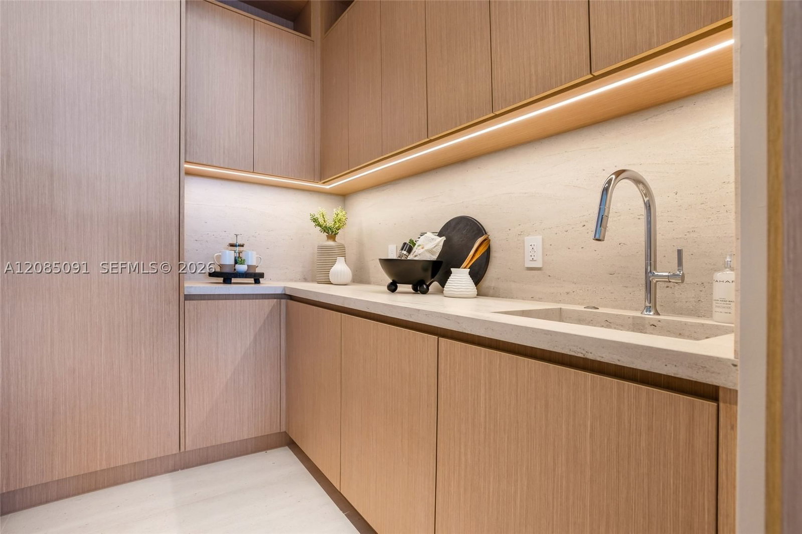 Real estate property located at 4940 Cherokee Ave, Miami-dade, Lake View Heights Sub, Miami Beach, FL