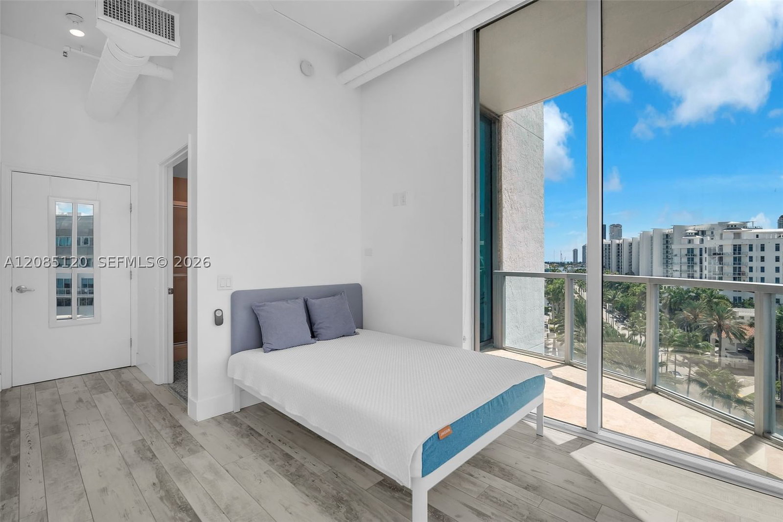 Real estate property located at 3029 188th St #725, Miami-dade, Uptown Marina Lofts Condo, Aventura, FL
