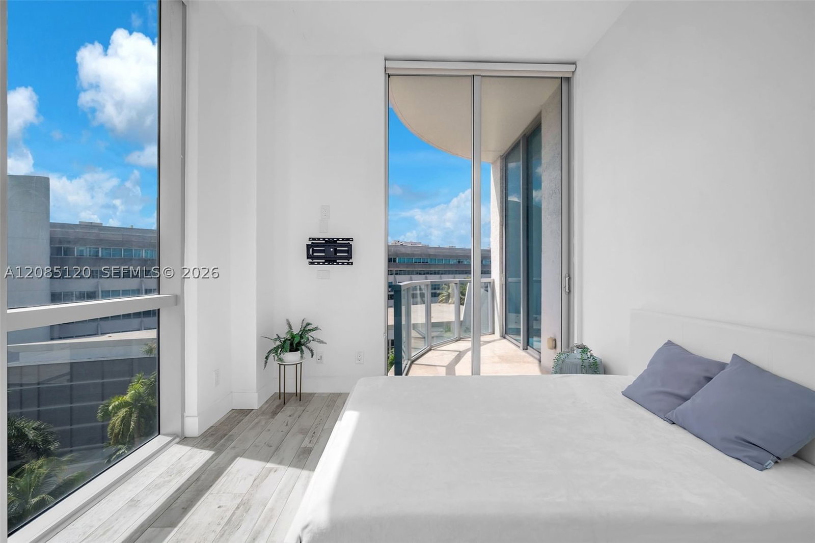 Real estate property located at 3029 188th St #725, Miami-dade, Uptown Marina Lofts Condo, Aventura, FL