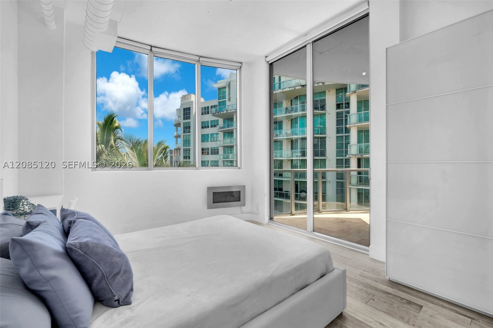Real estate property located at 3029 188th St #725, Miami-dade, Uptown Marina Lofts Condo, Aventura, FL