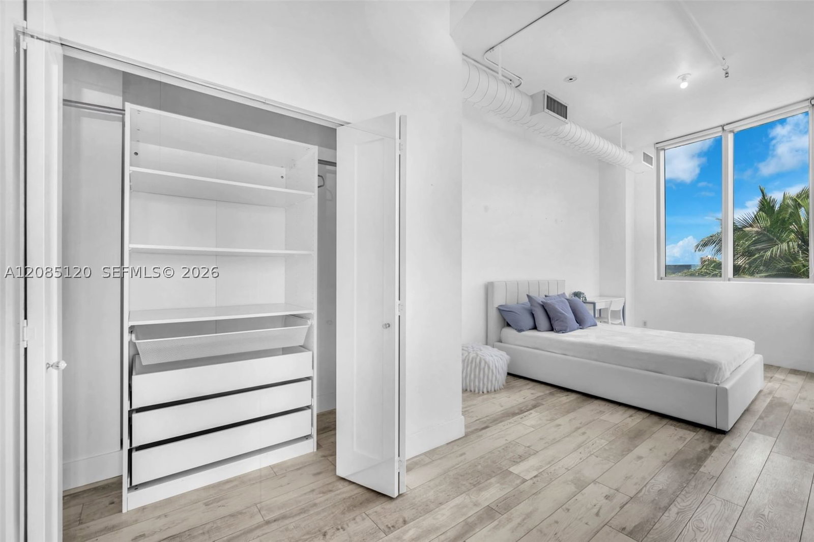 Real estate property located at 3029 188th St #725, Miami-dade, Uptown Marina Lofts Condo, Aventura, FL