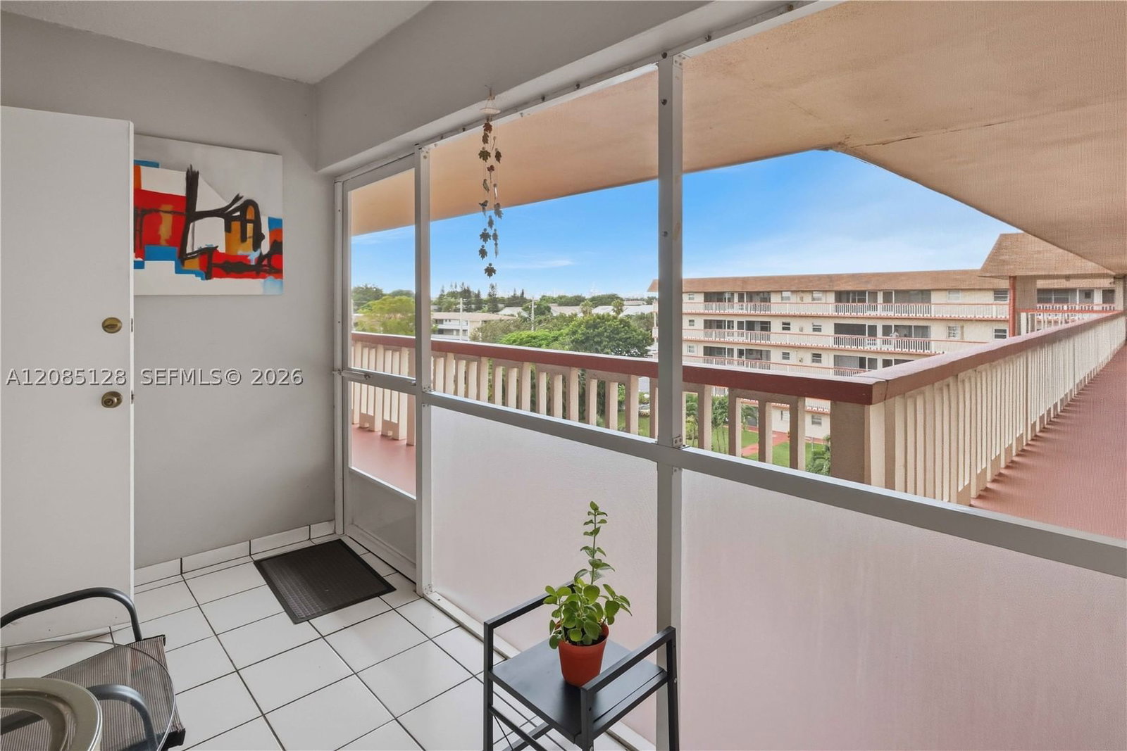 Real estate property located at 5300 Washington St W513, Broward, Beverly Hills Condo Numbe, Hollywood, FL