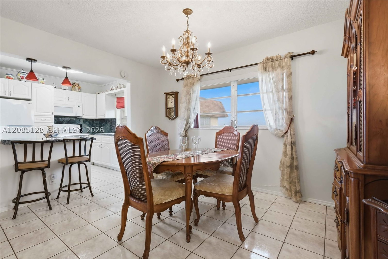 Real estate property located at 5300 Washington St W513, Broward, Beverly Hills Condo Numbe, Hollywood, FL