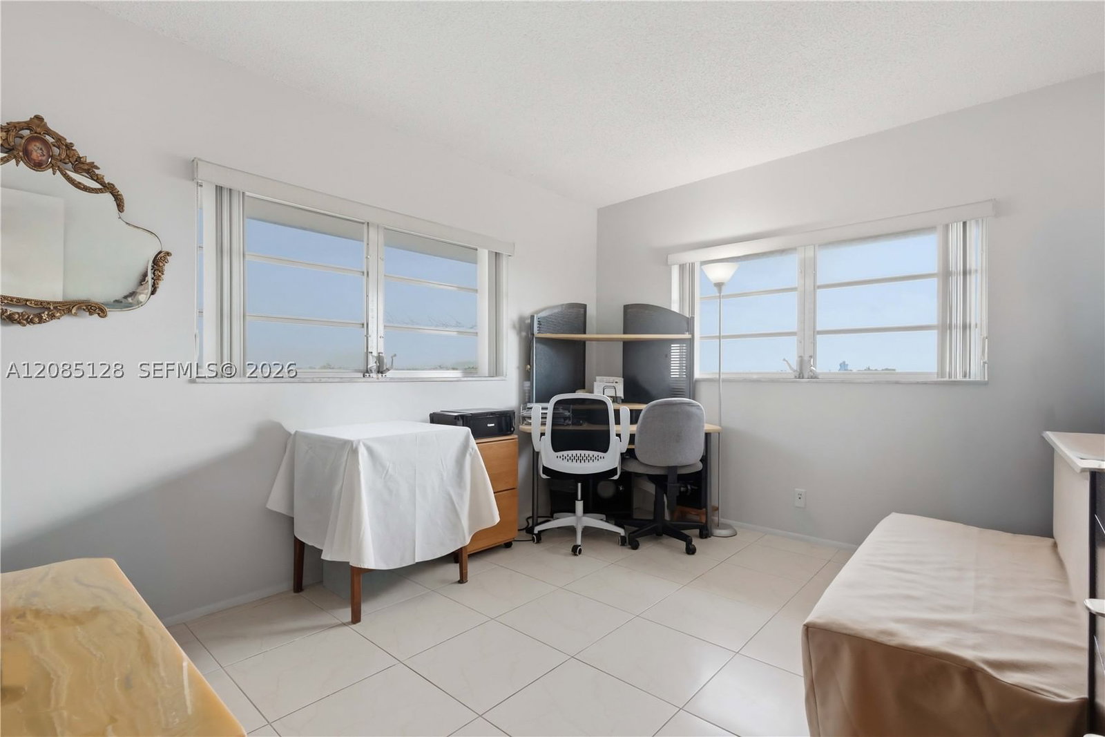 Real estate property located at 5300 Washington St W513, Broward, Beverly Hills Condo Numbe, Hollywood, FL