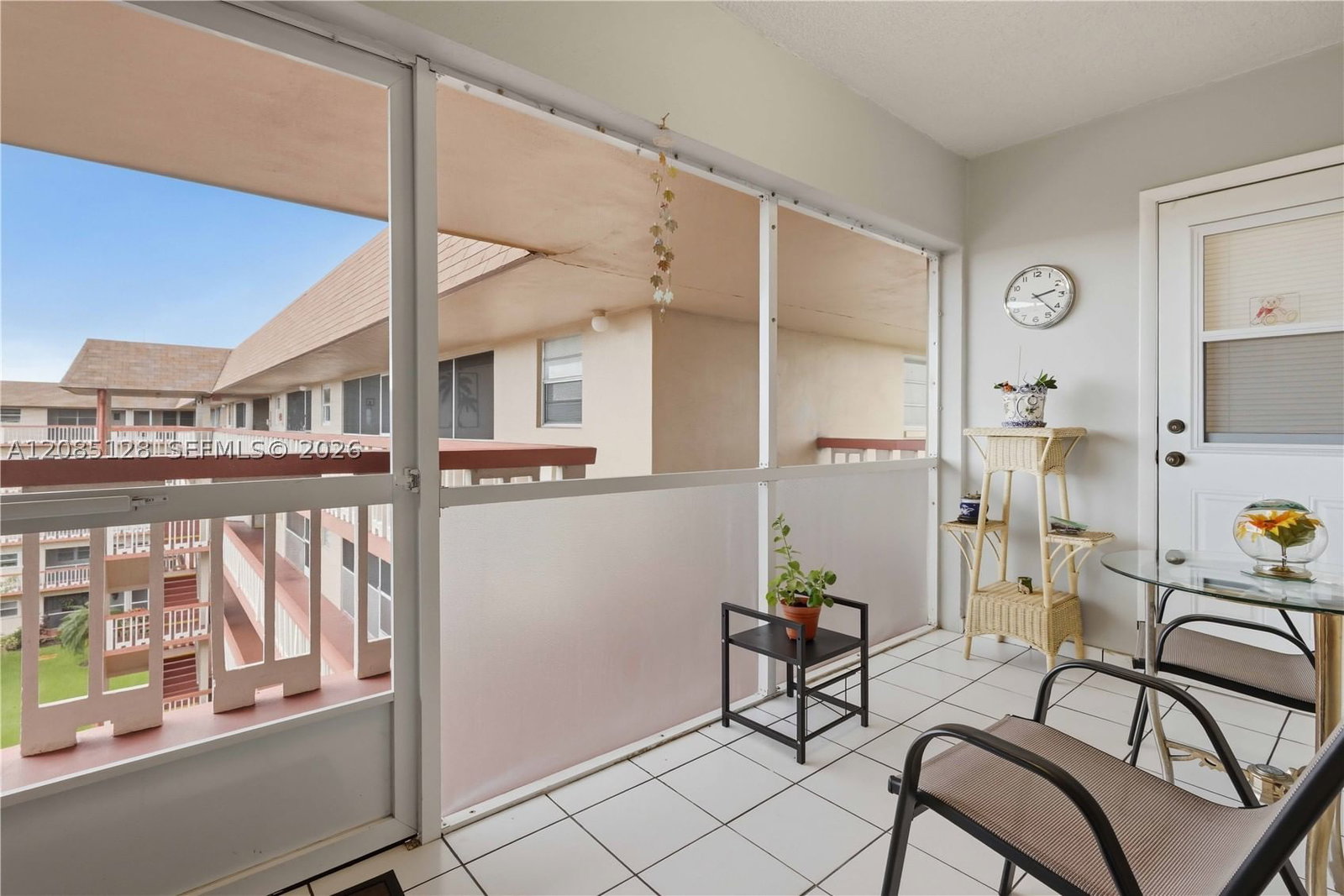 Real estate property located at 5300 Washington St W513, Broward, Beverly Hills Condo Numbe, Hollywood, FL