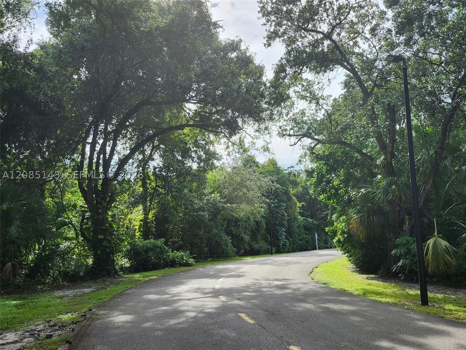 Real estate property located at 2440 33rd St #1803, Broward, Sailboat Pointe Condo, Oakland Park, FL