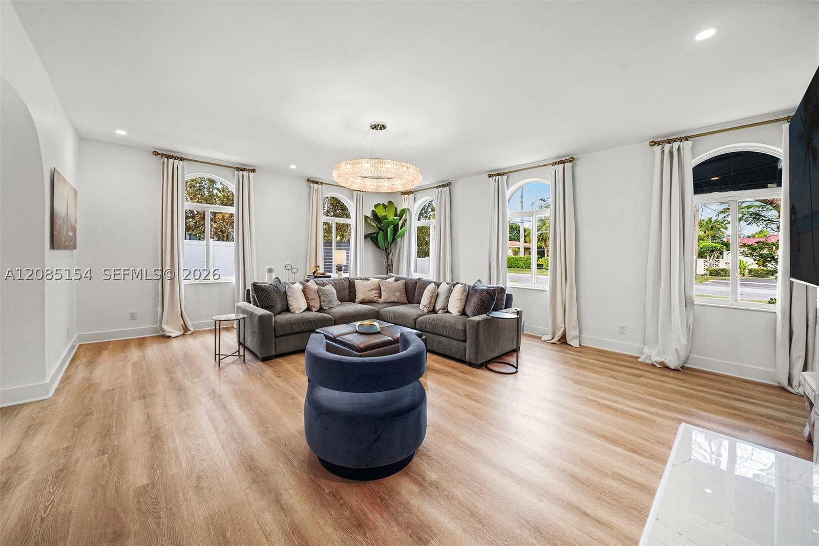 Real estate property located at 5237 La Gorce Drive, Miami-dade, Beach View Sub, Miami Beach, FL