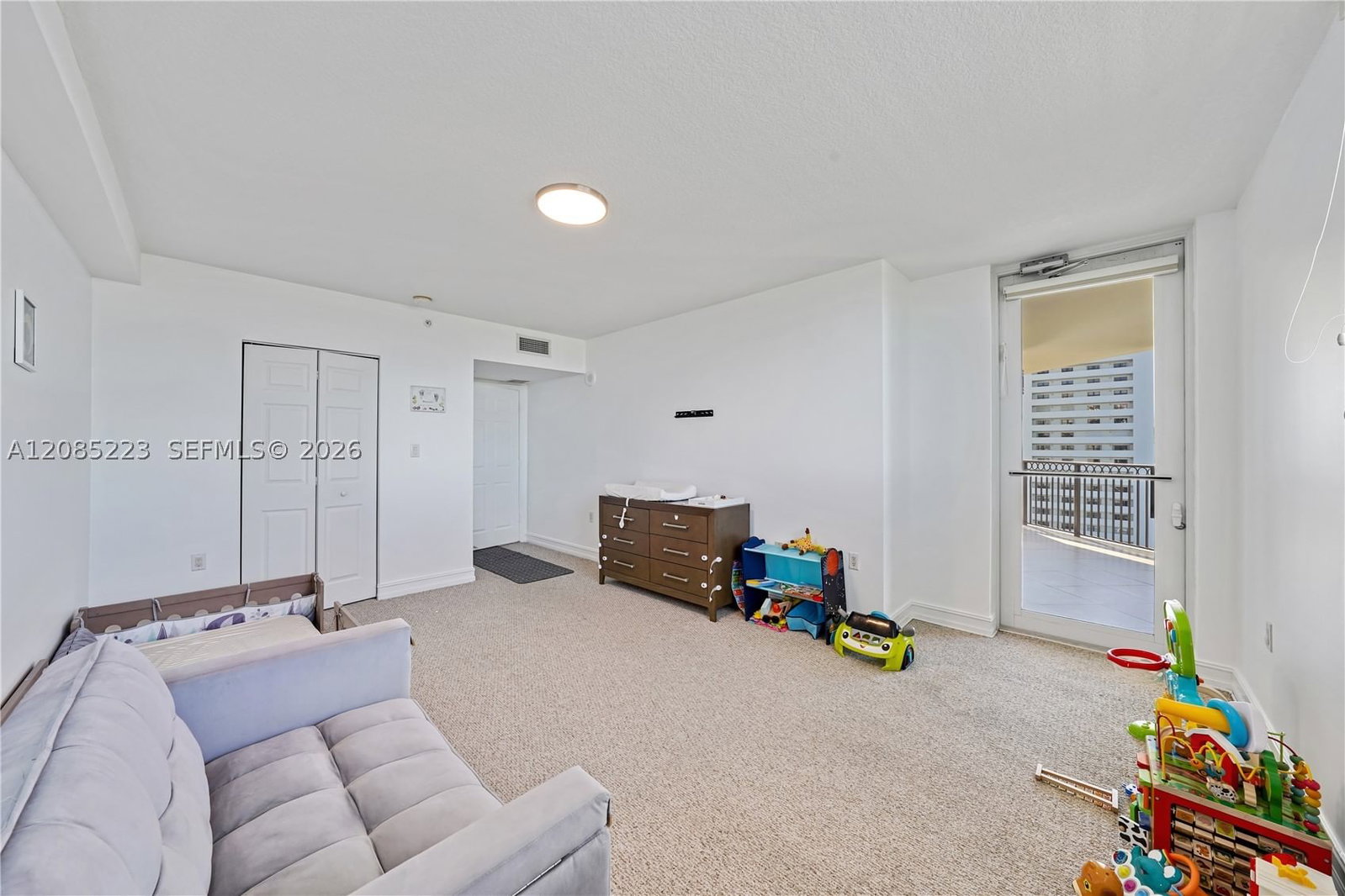 Real estate property located at 2001 Ocean Blvd #1002 S, Broward, The Veu Condo, Fort Lauderdale, FL