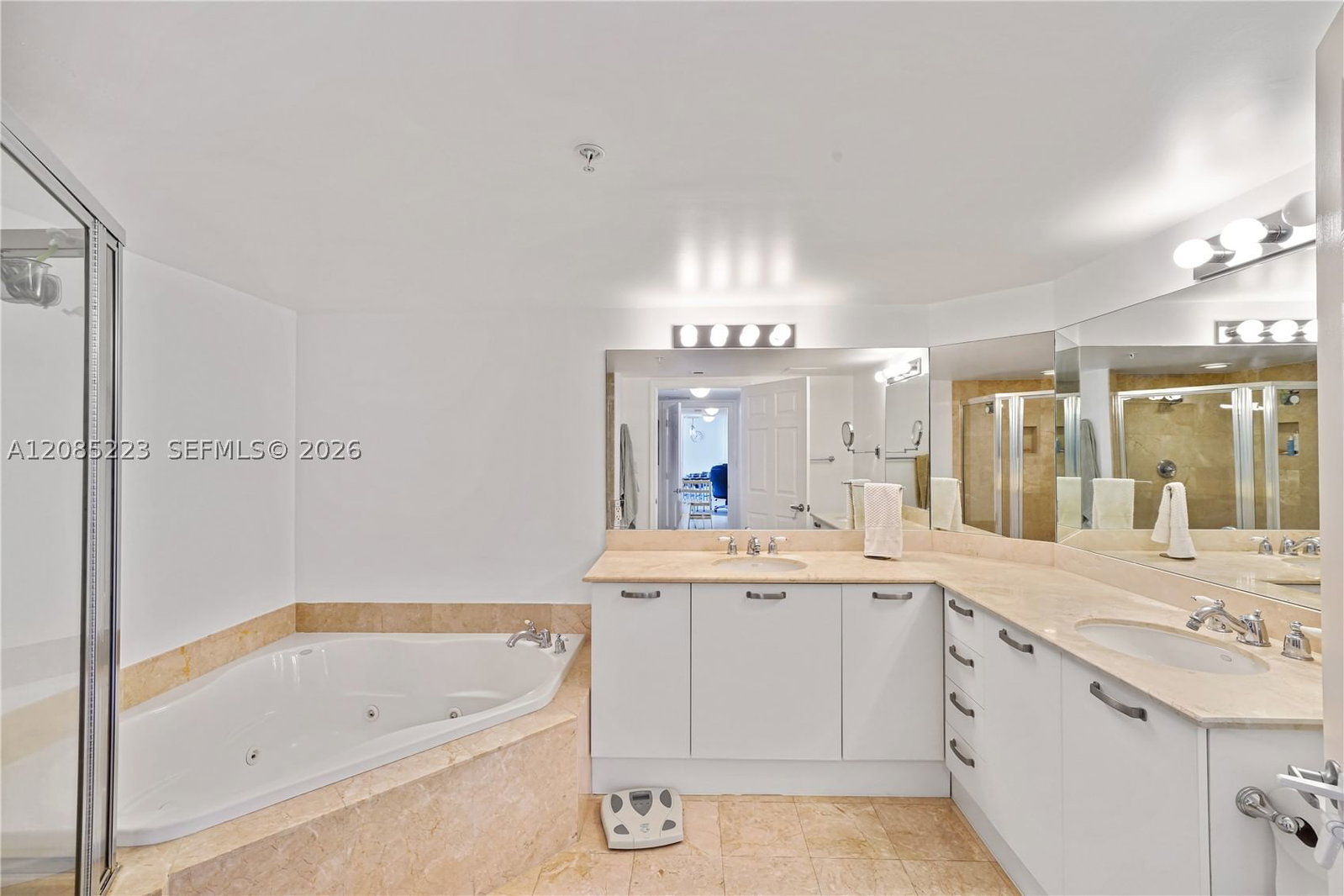 Real estate property located at 2001 Ocean Blvd #1002 S, Broward, The Veu Condo, Fort Lauderdale, FL