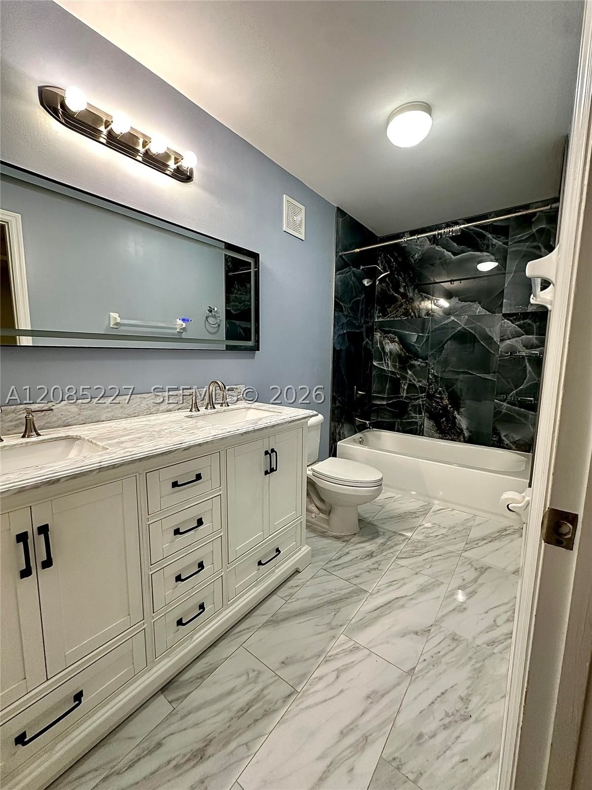 Real estate property located at 8655 Southgate Shores Cir, Broward, Woodmont Gardens, Tamarac, FL